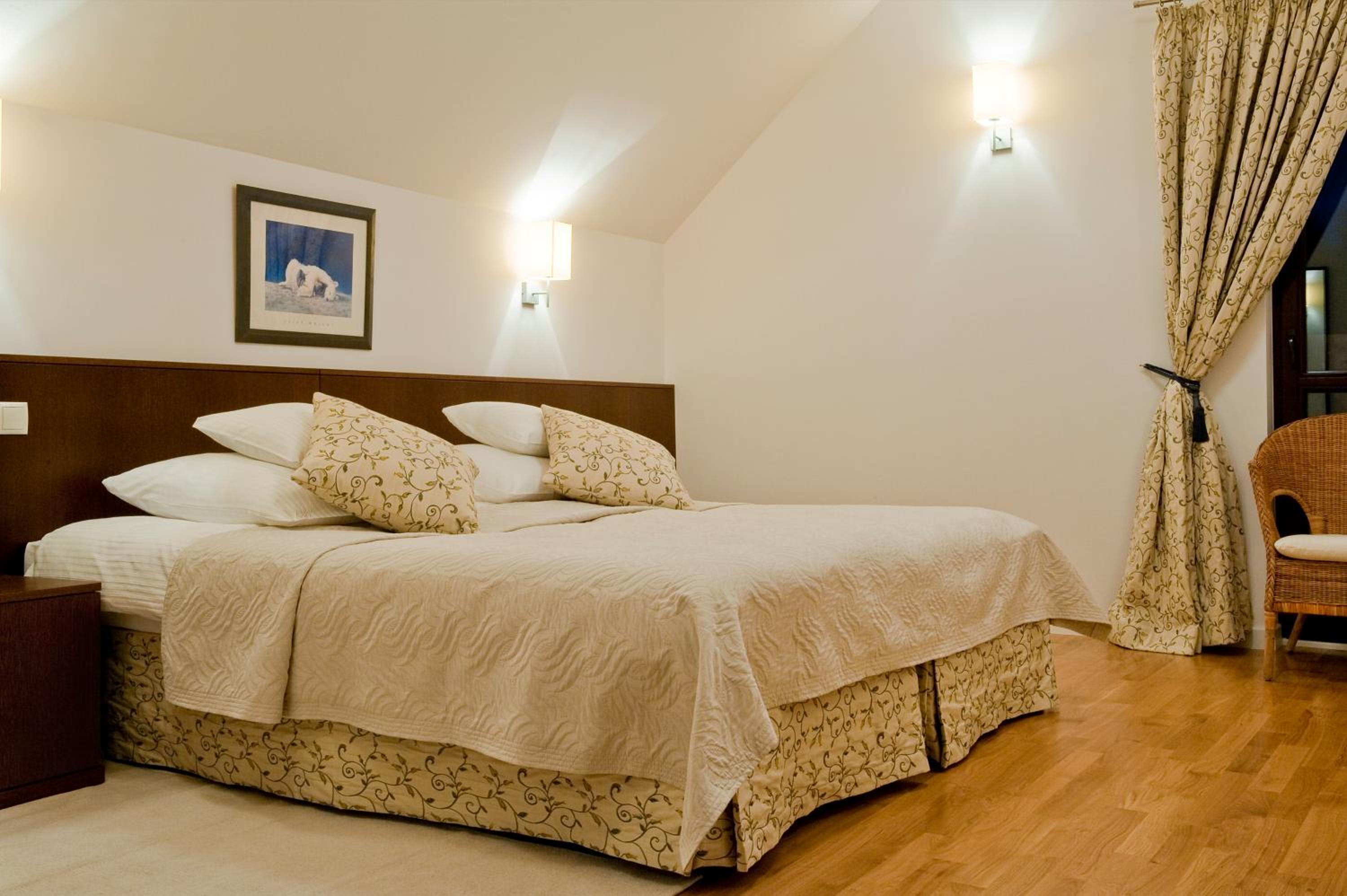 Hotel SPA Dr Irena Eris Wzgórza Dylewskie - Siedliska