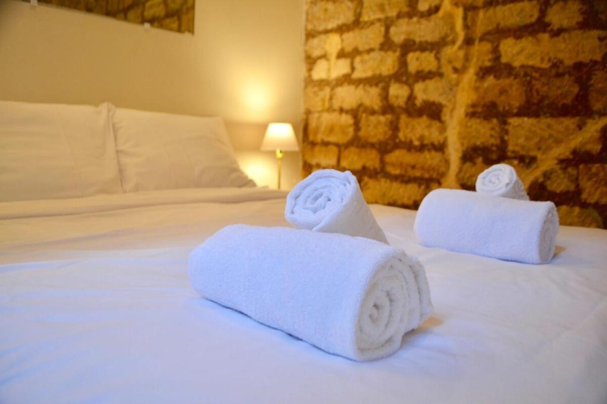 1 Bedroom Apartment in the Heart of the Marais area