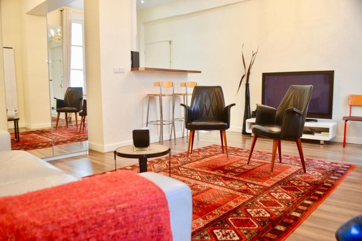 1 Bedroom Apartment in the Heart of the Marais area