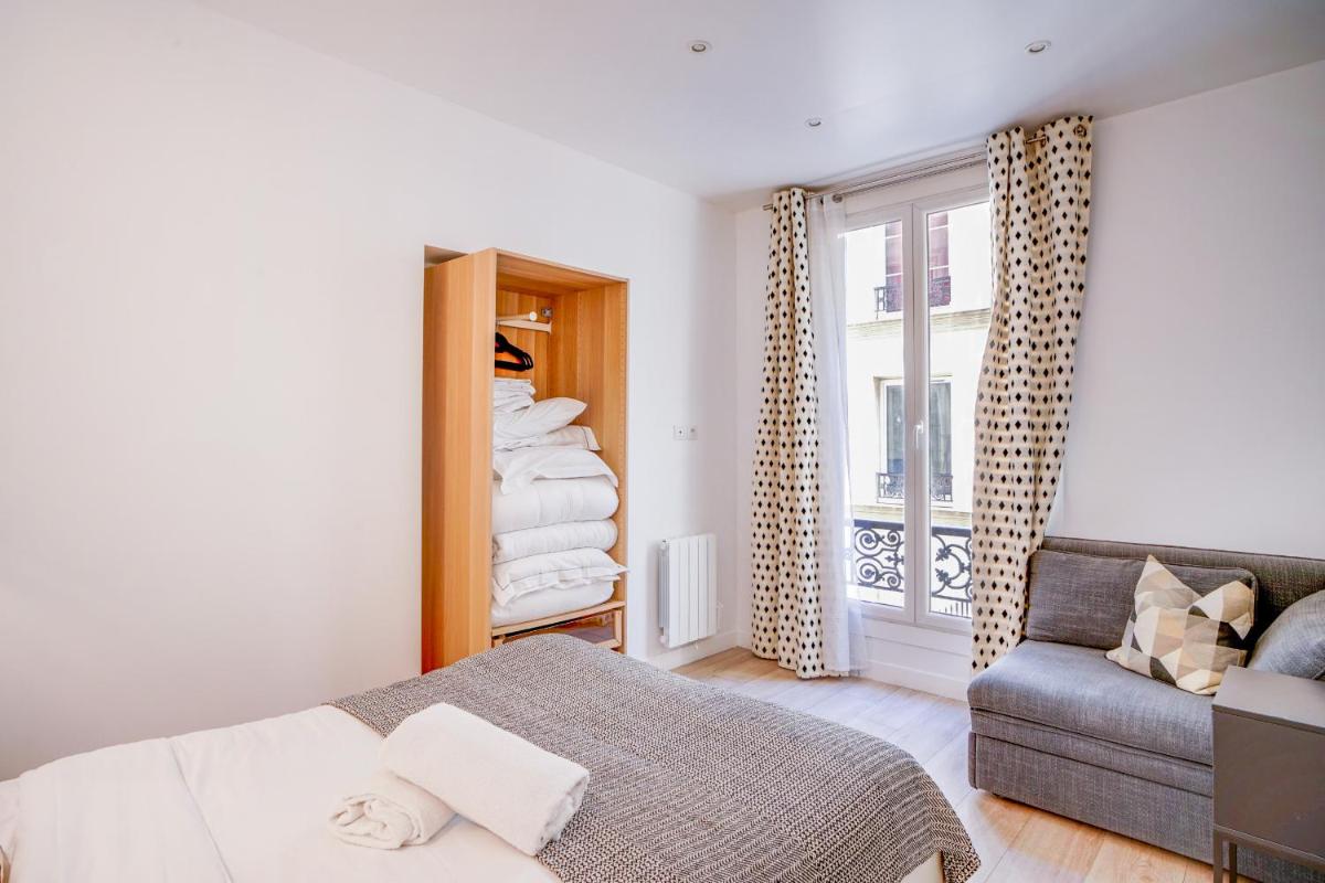 23 - Pretty Parisian Flat in Montorgueil