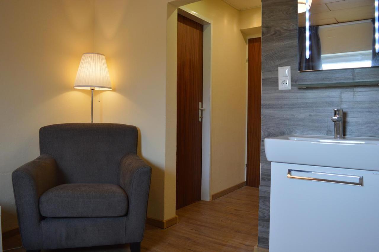 B & B Gmeineck
