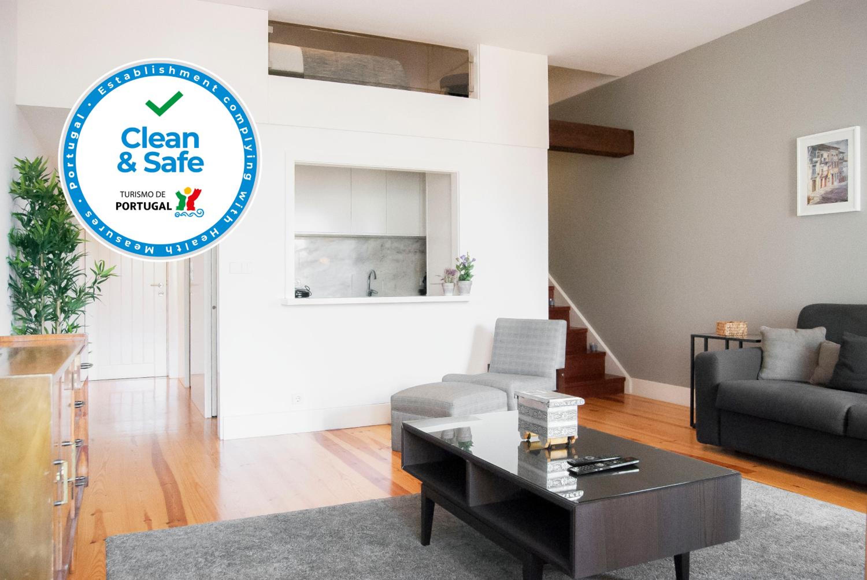 DA'HOME - Vitoria Duplex Apartment view 2