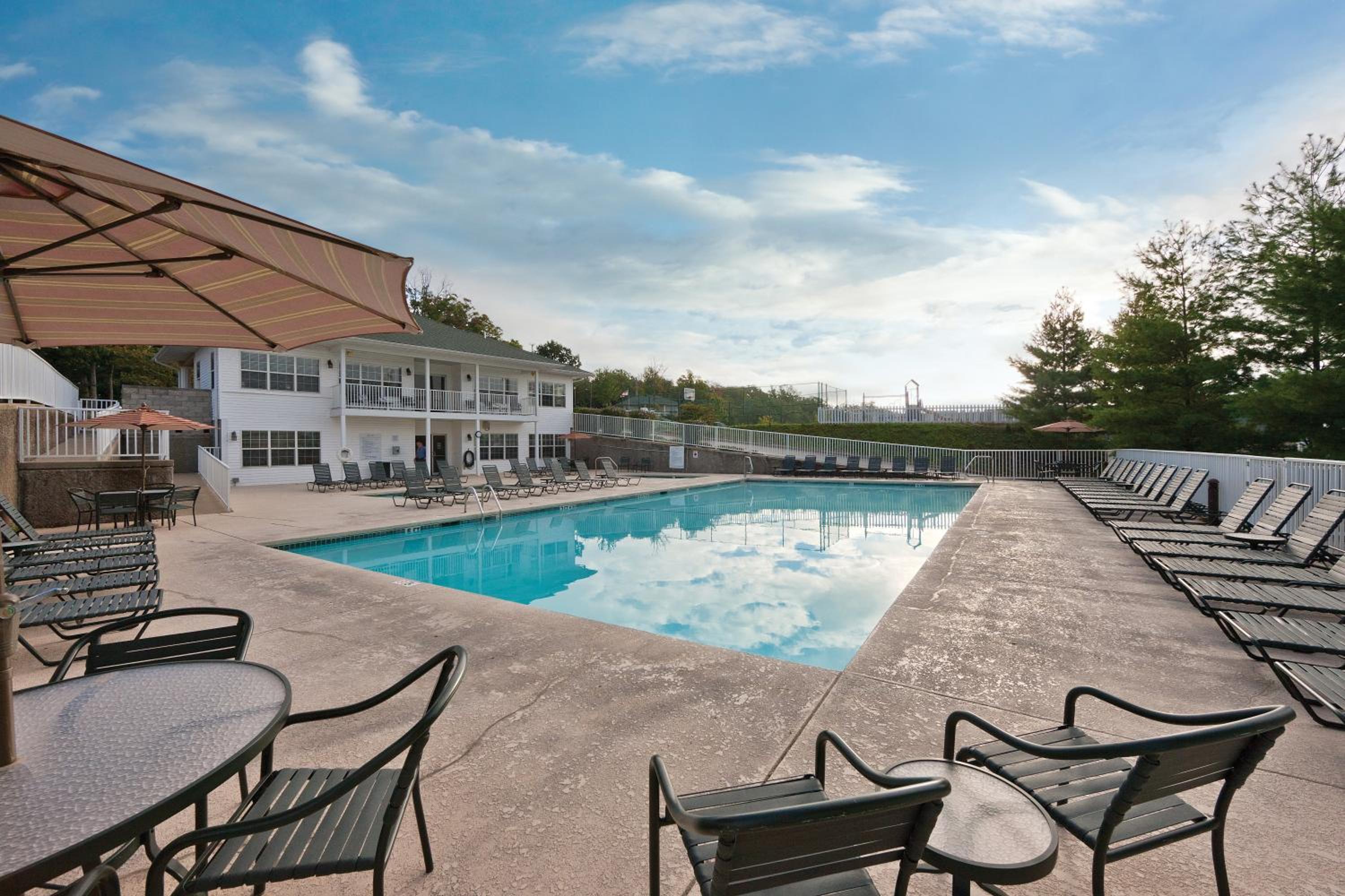 WorldMark Lake of the Ozarks view 3