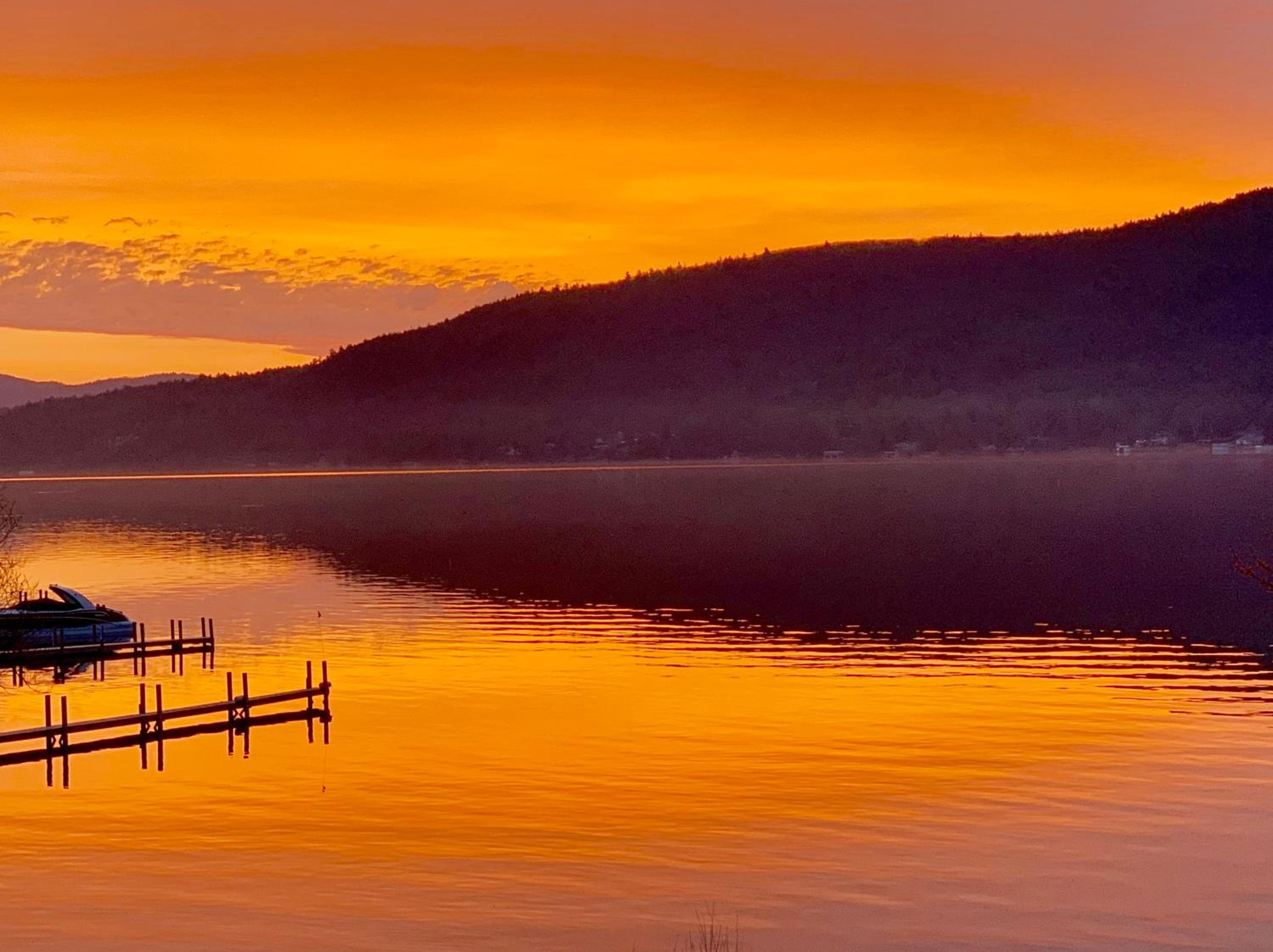 The Sundowner on Lake George