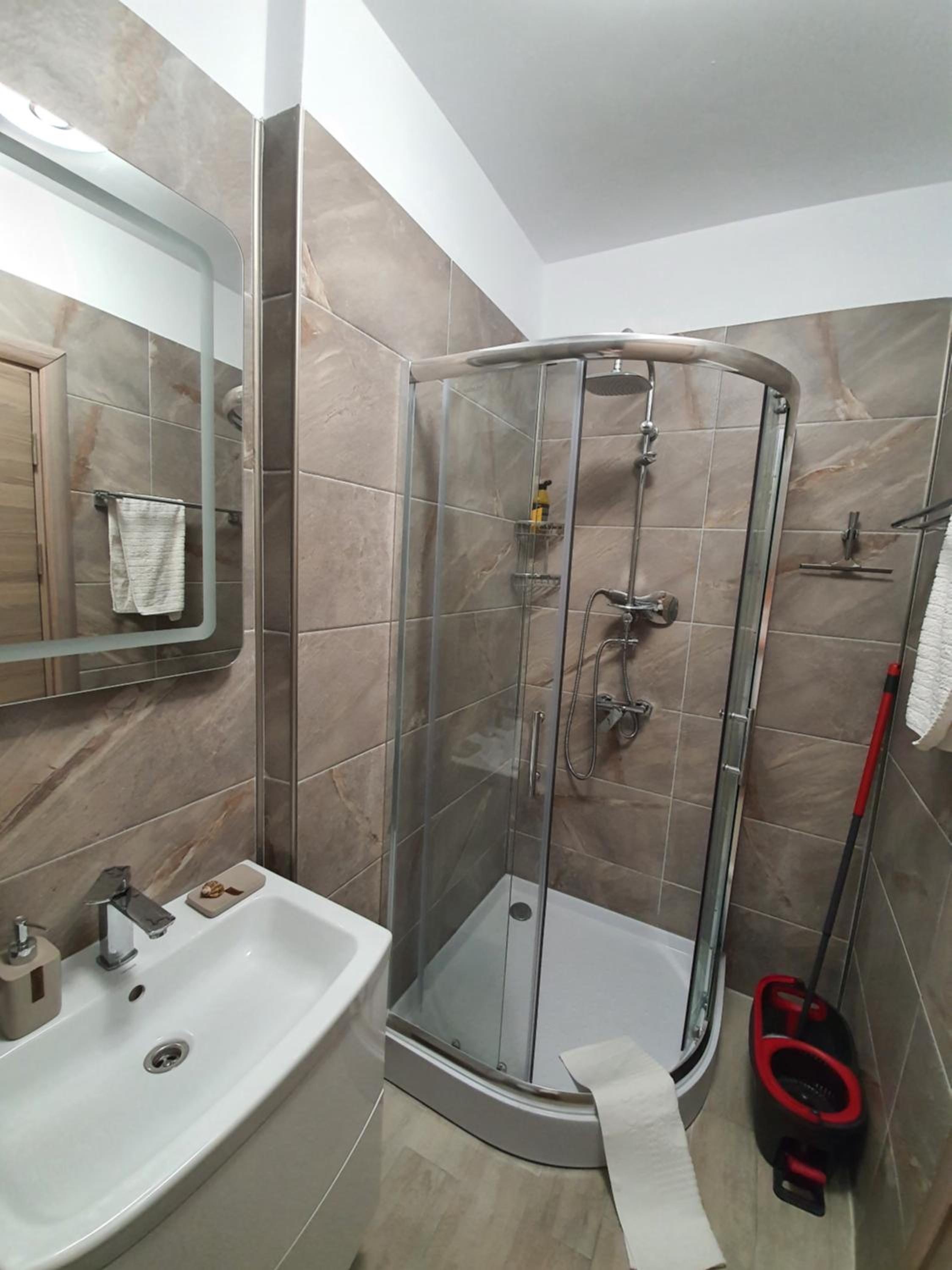 Ema Luxury Apartment