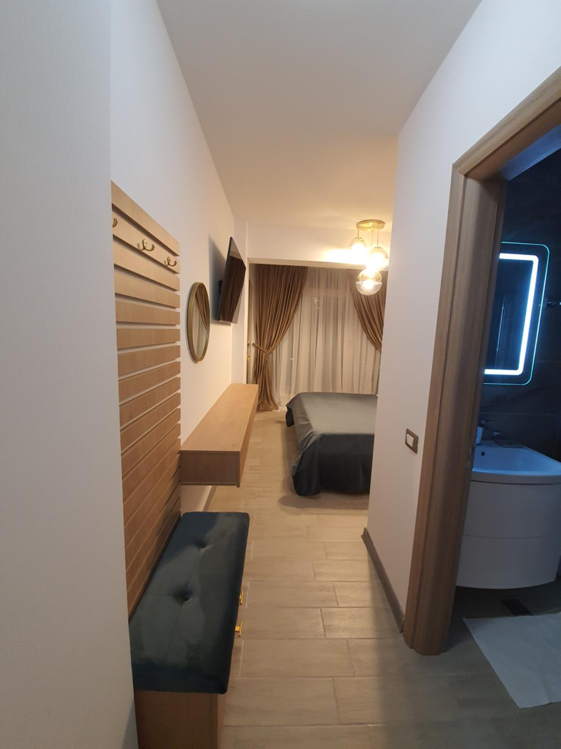 Ema Luxury Apartment