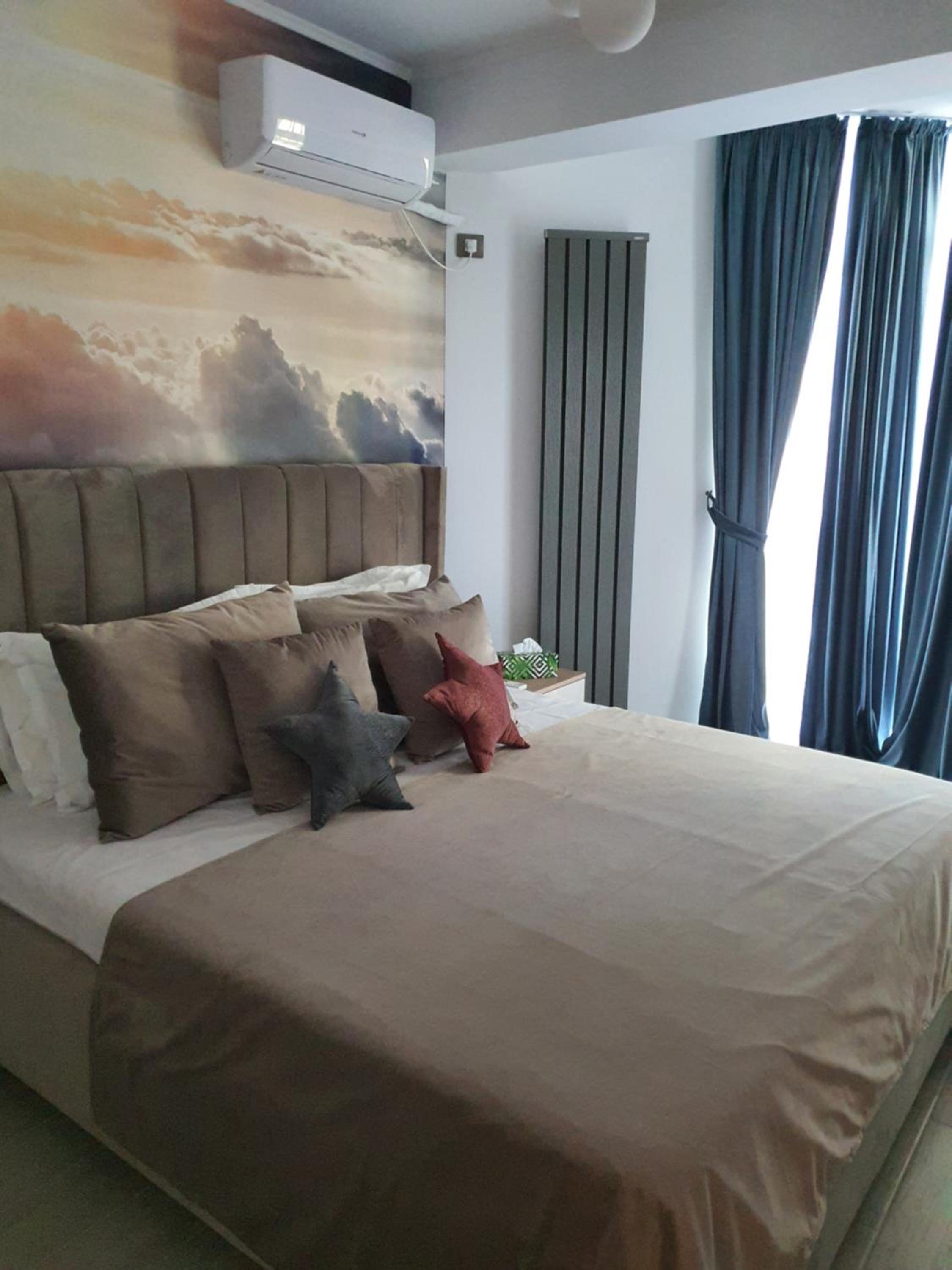 Ema Luxury Apartment