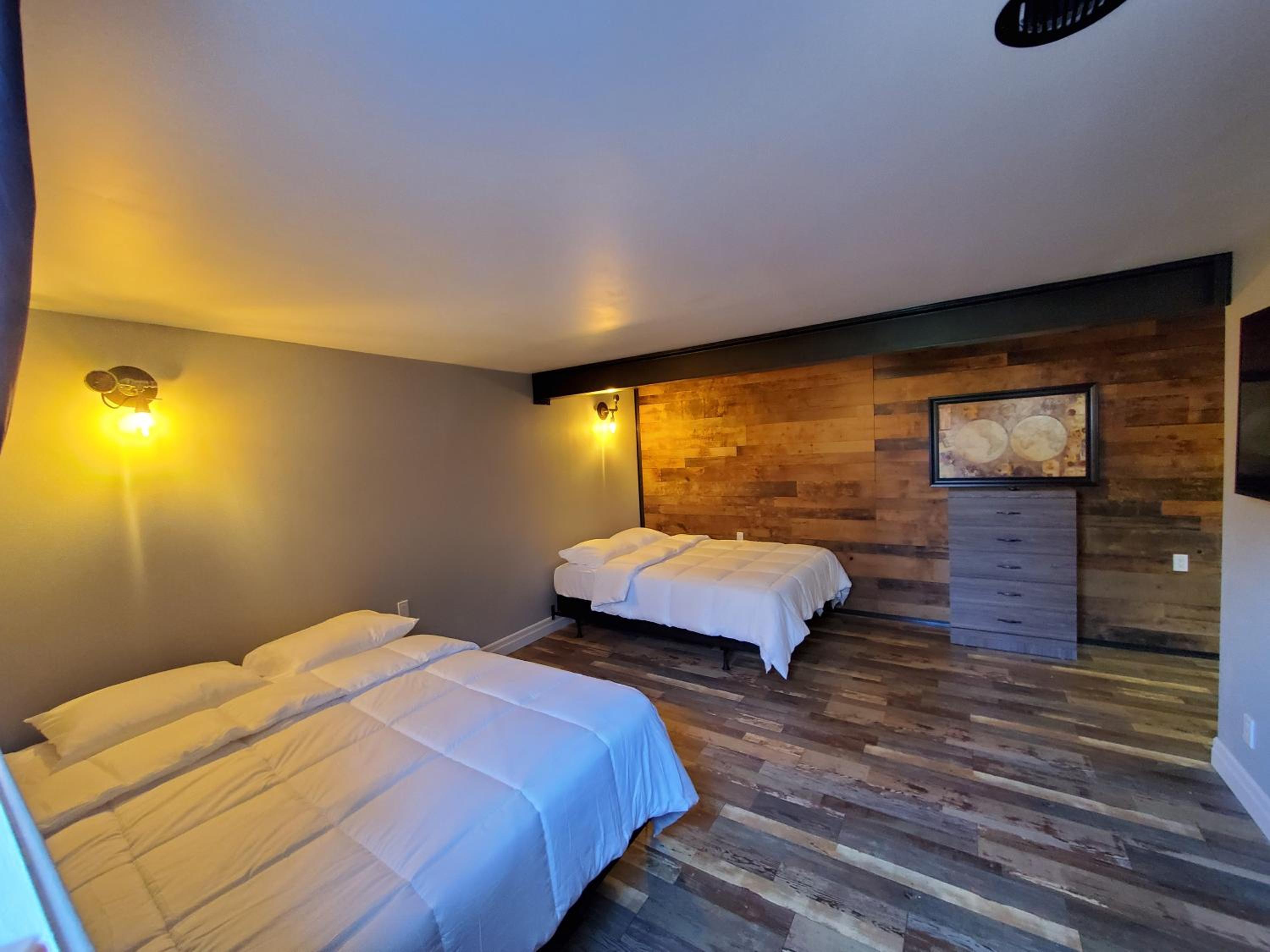 Bizlodge County Greenside Lakeview