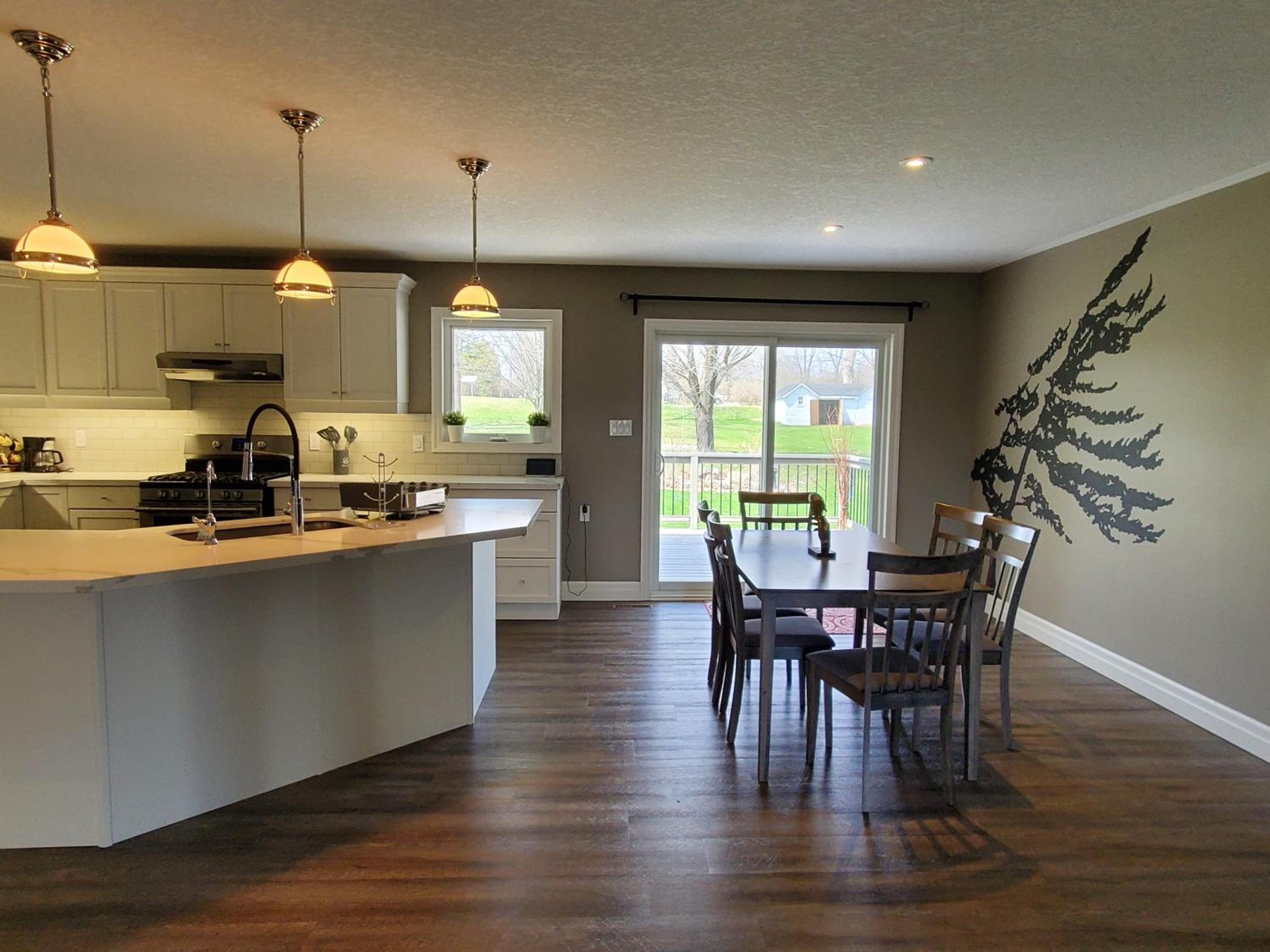 Bizlodge County Greenside Lakeview