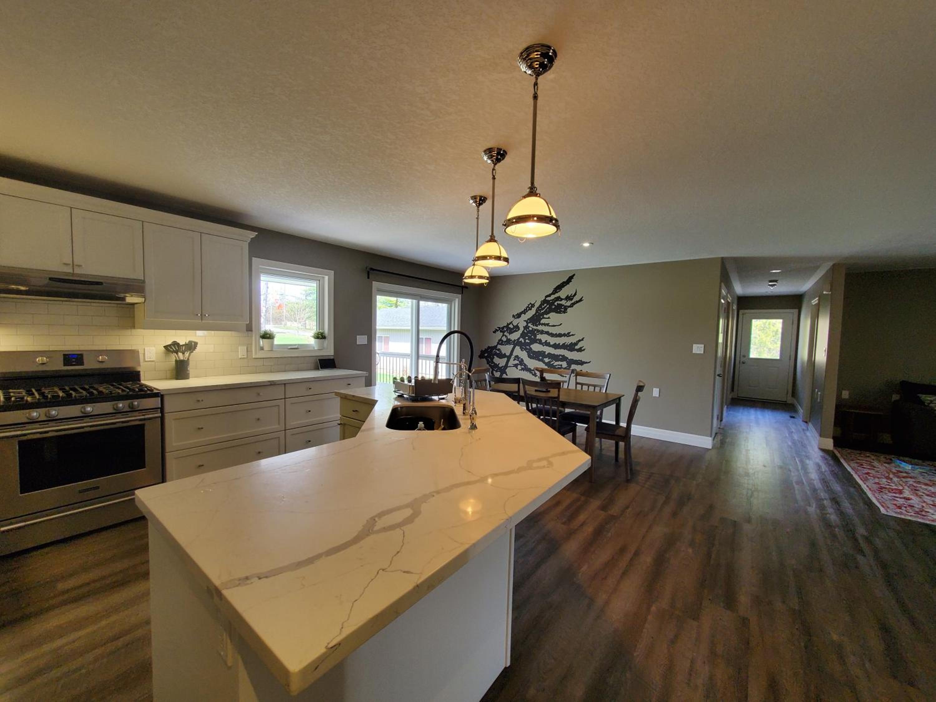 Bizlodge County Greenside Lakeview