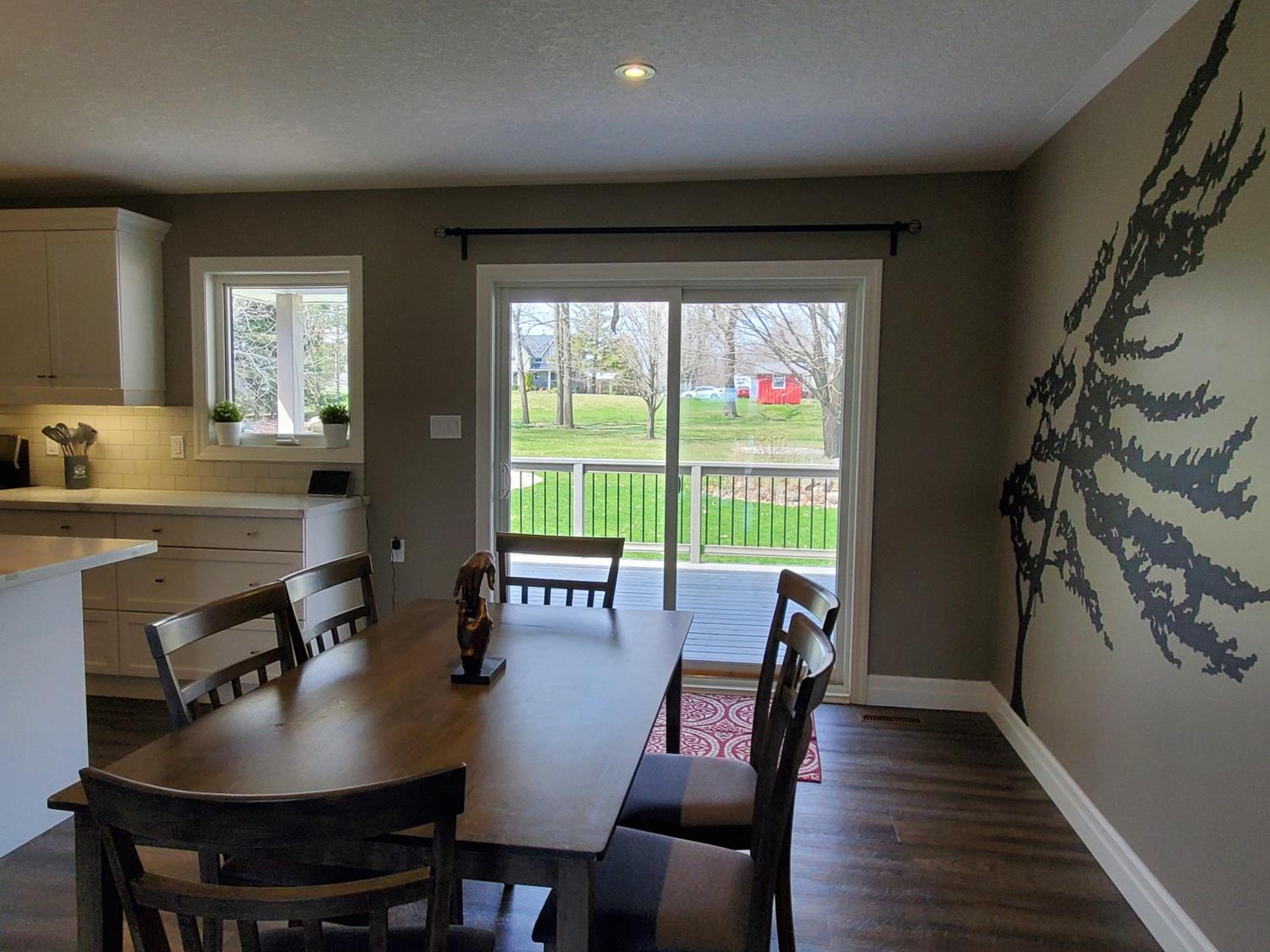 Bizlodge County Greenside Lakeview