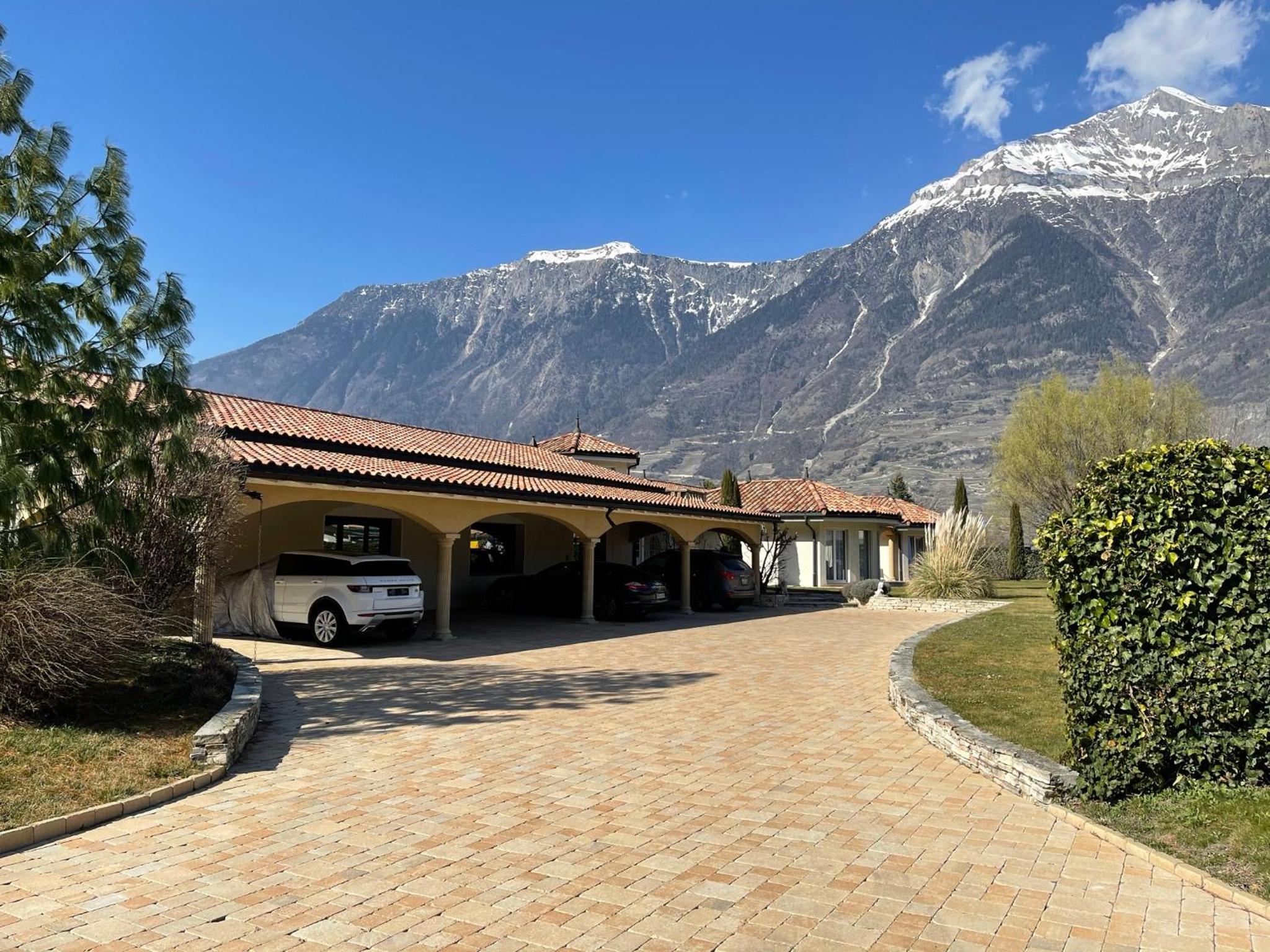 Suite hôtelière au cœur du Valais view 3