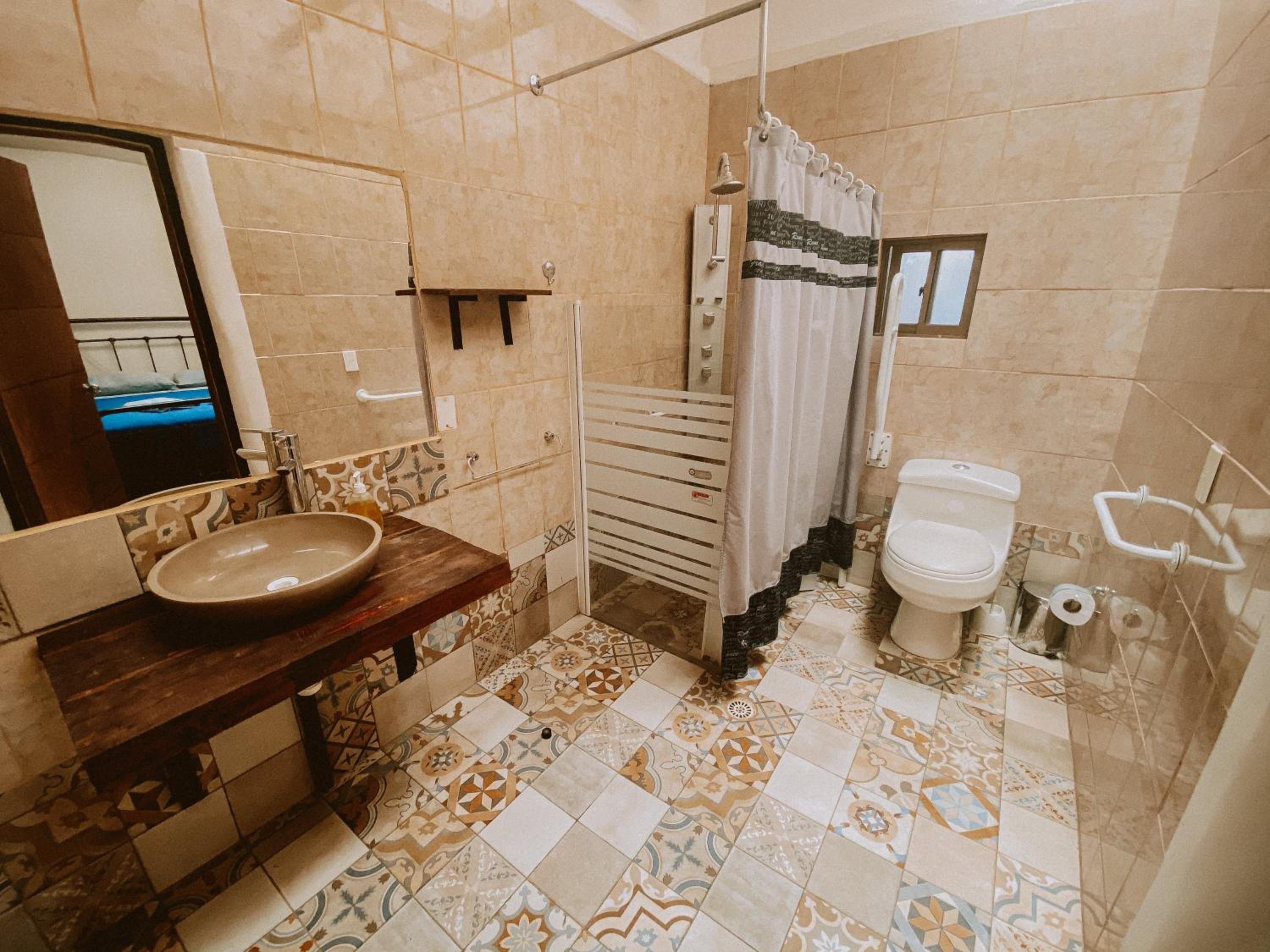 Rey Lagarto Hostel