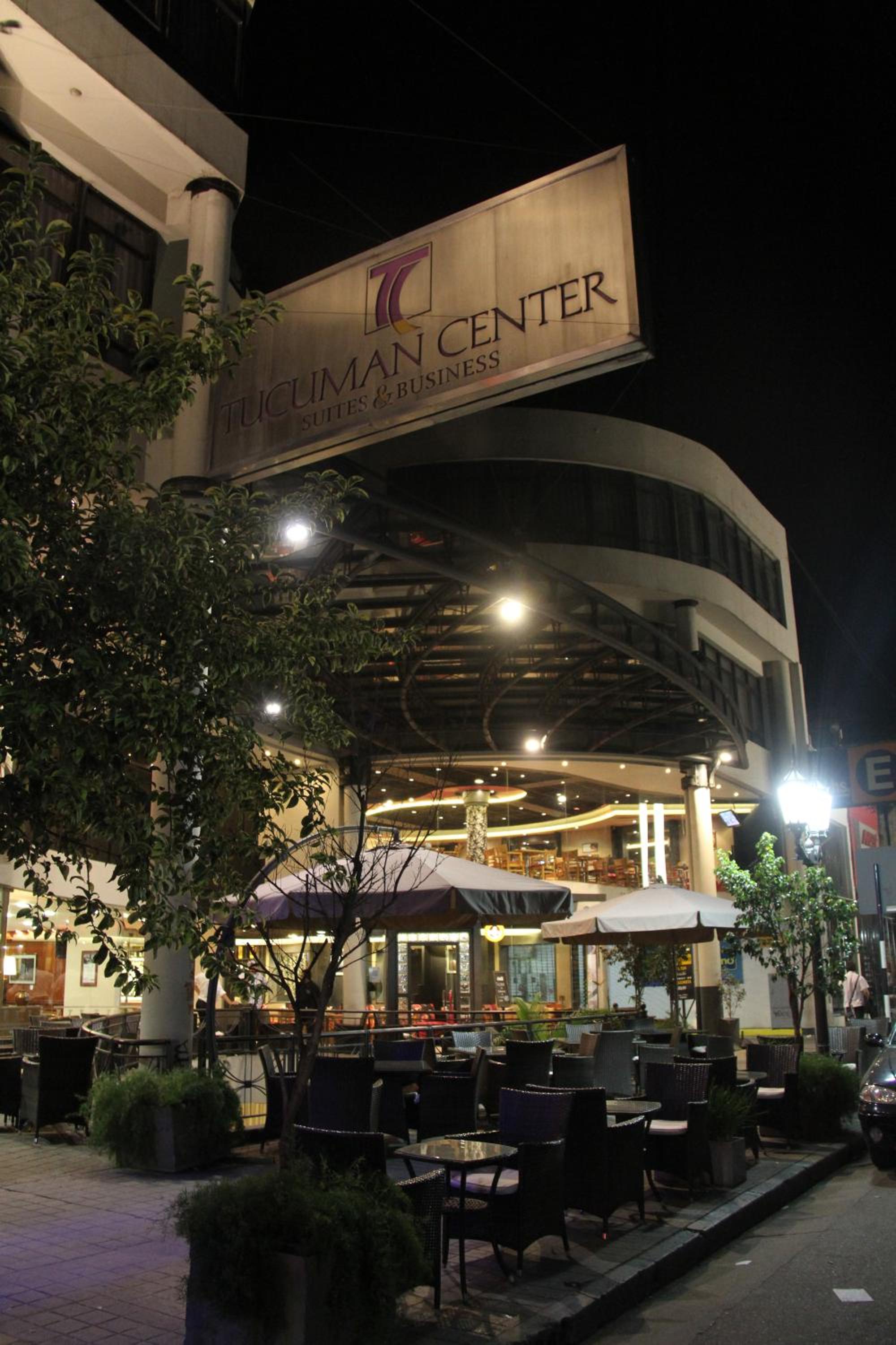 Hotel Tucuman Center Suites&Business - Image 1