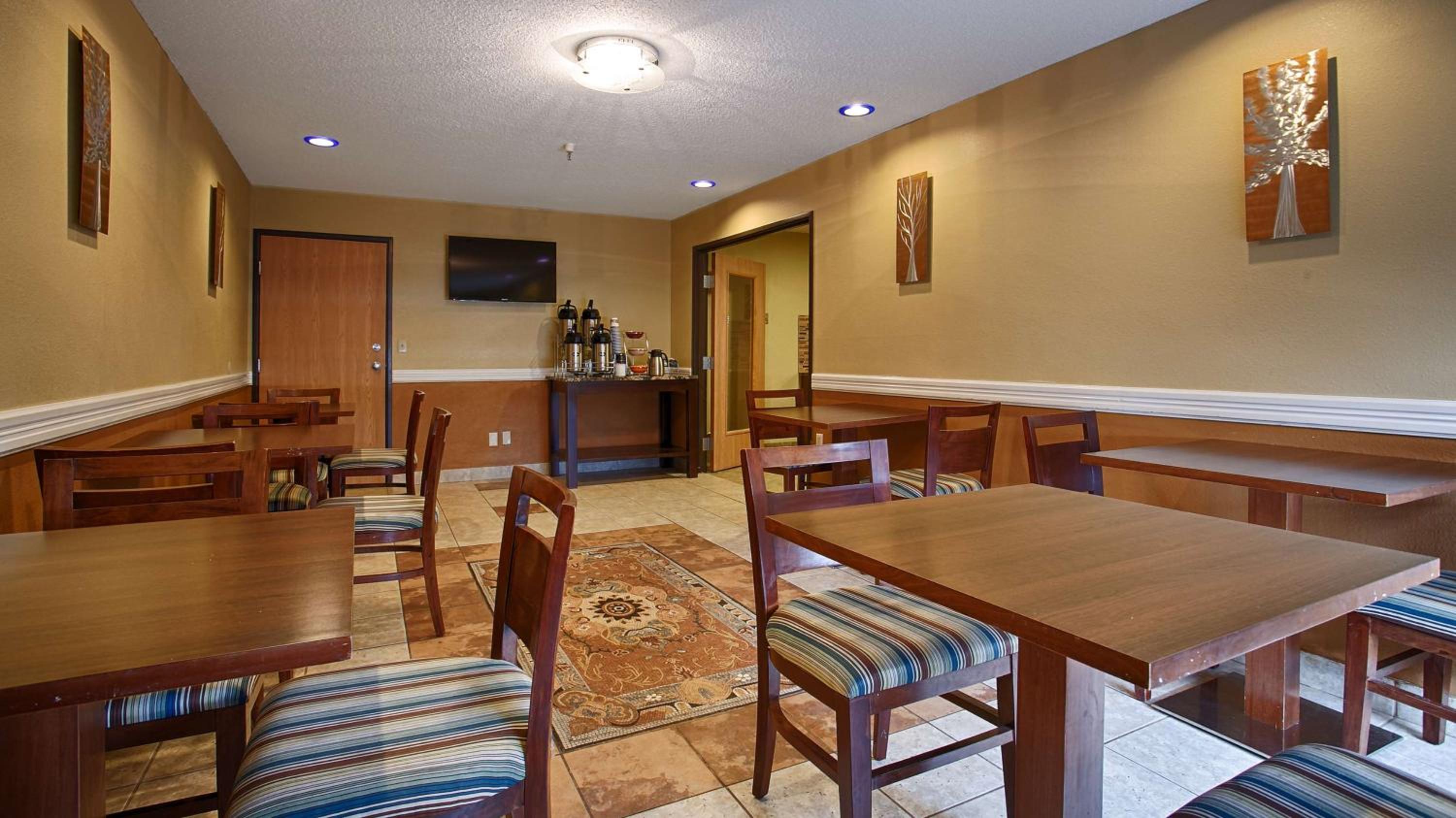 Best Western Alexandria Inn - Property Image 8