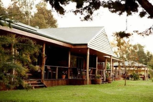 Hotel Lazy River Boutique Bed & Breakfast - Image 1