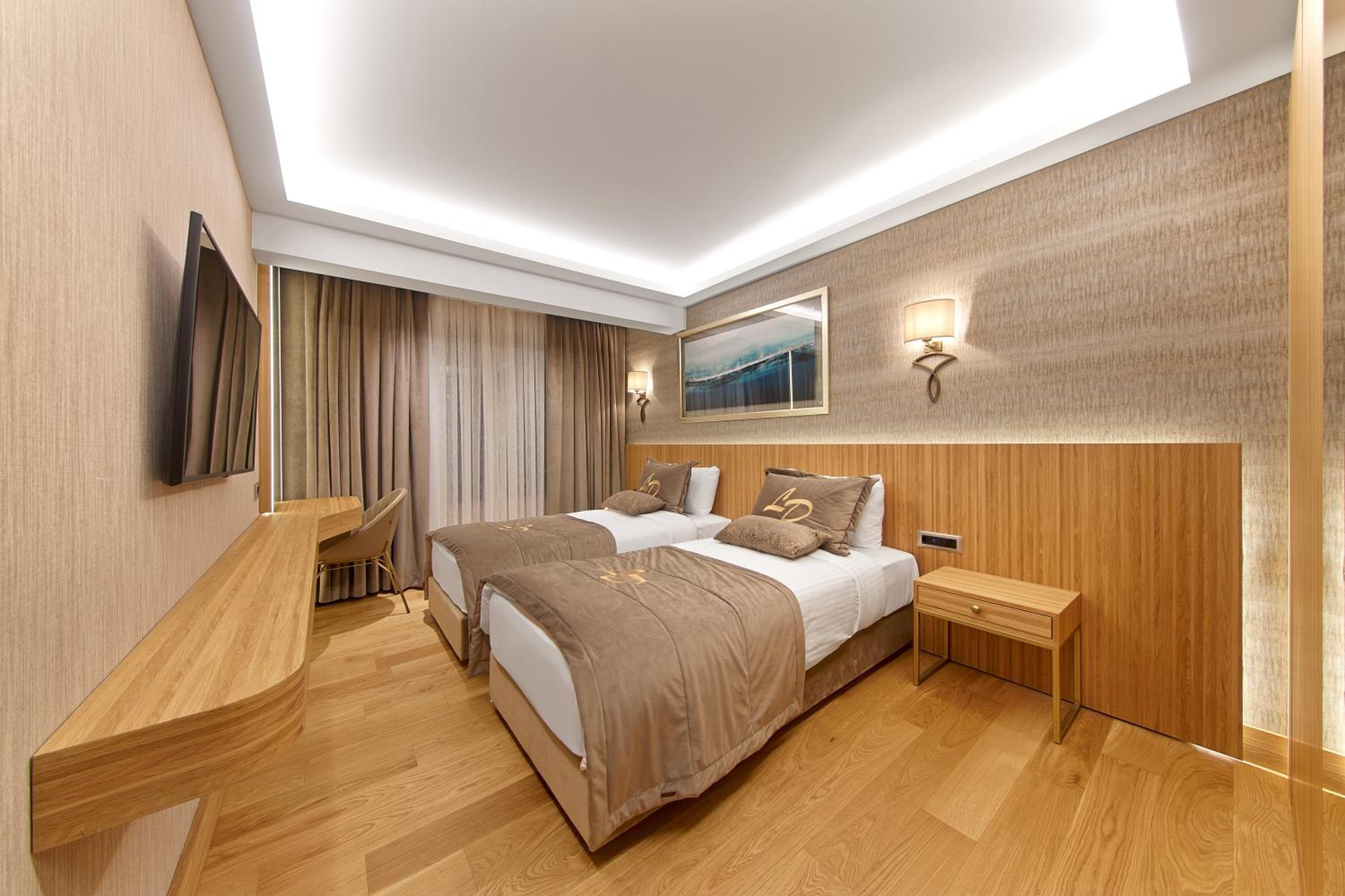 Lady Diana Hotel - Image 56