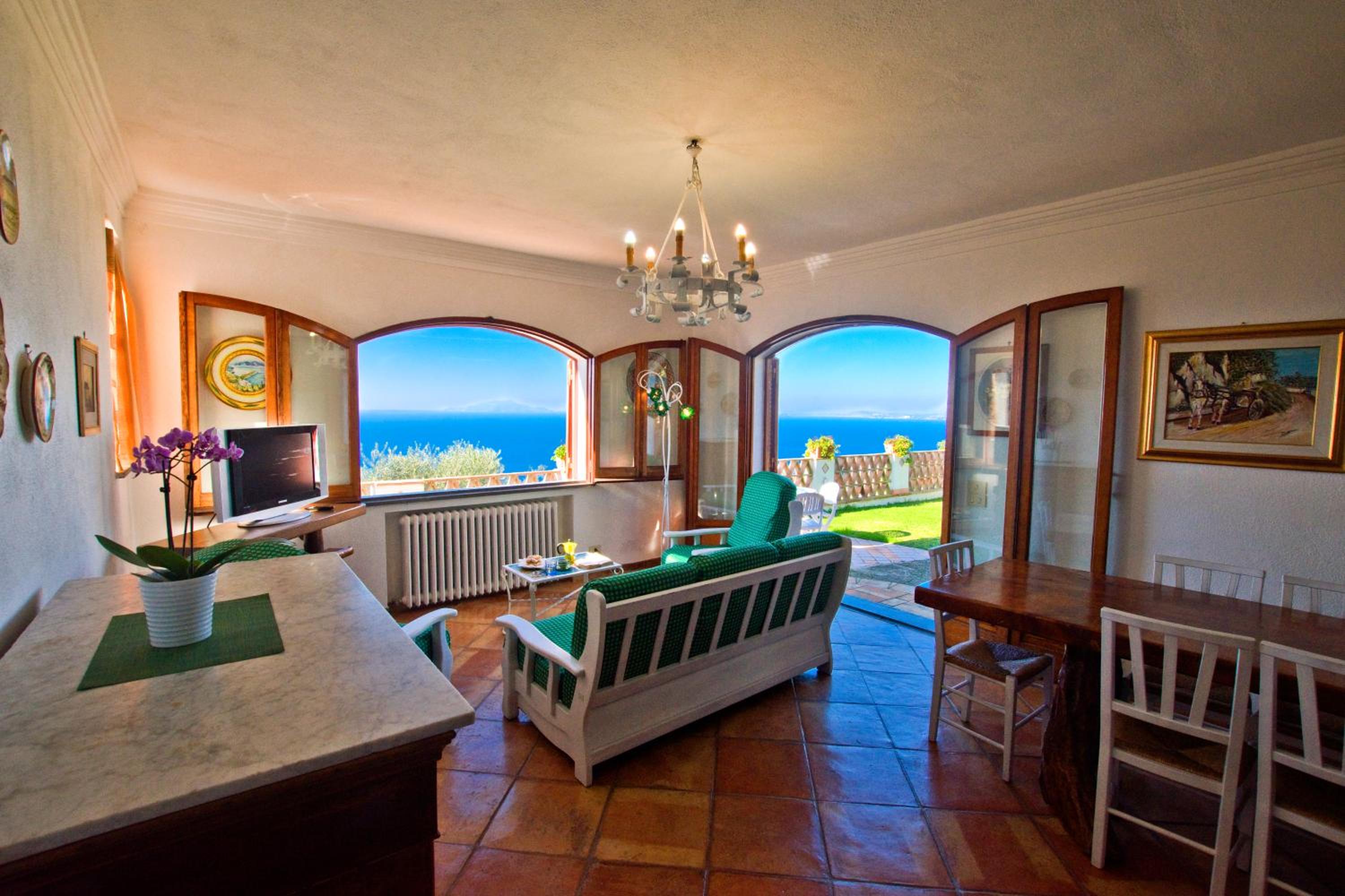 MiraCapri Villa view 3
