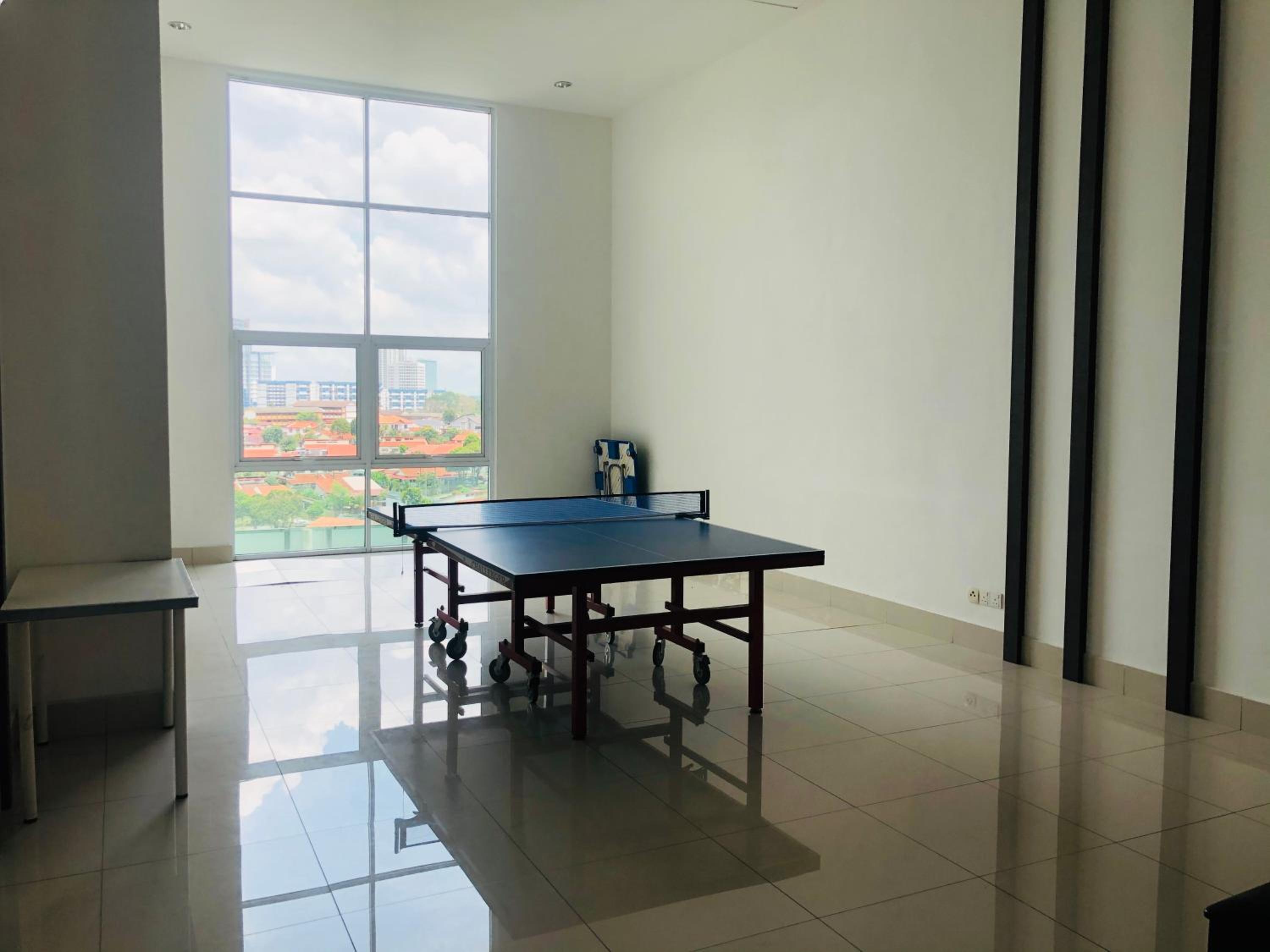 Paragon Suite Homestay by Antlerzone
