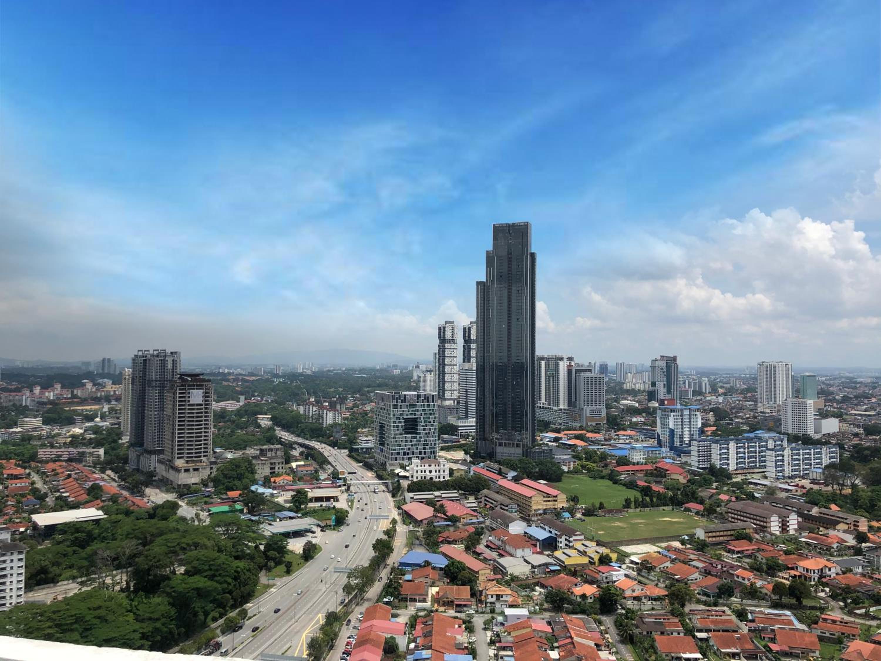 Paragon Suite Homestay by Antlerzone