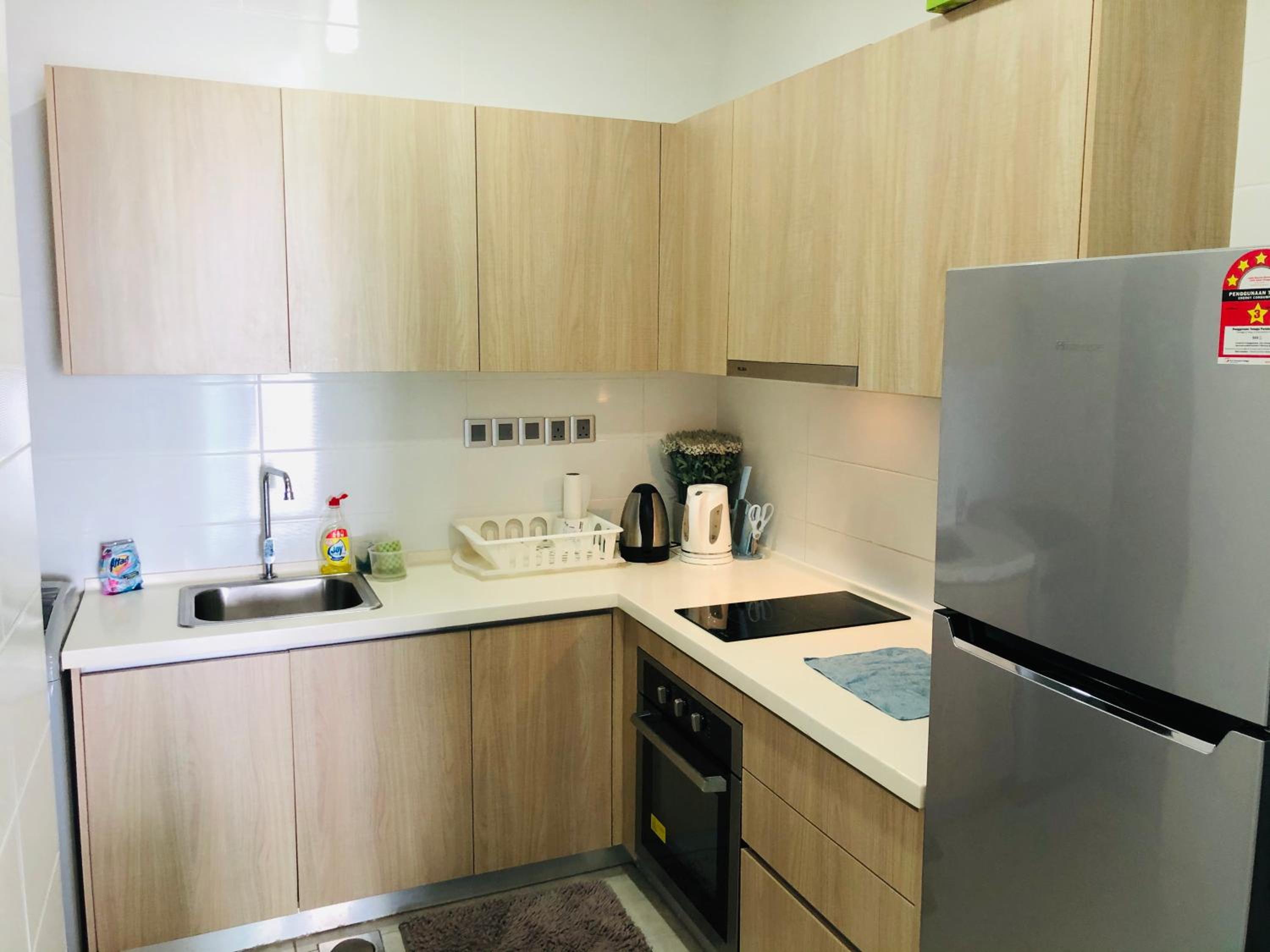 Paragon Suite Homestay by Antlerzone
