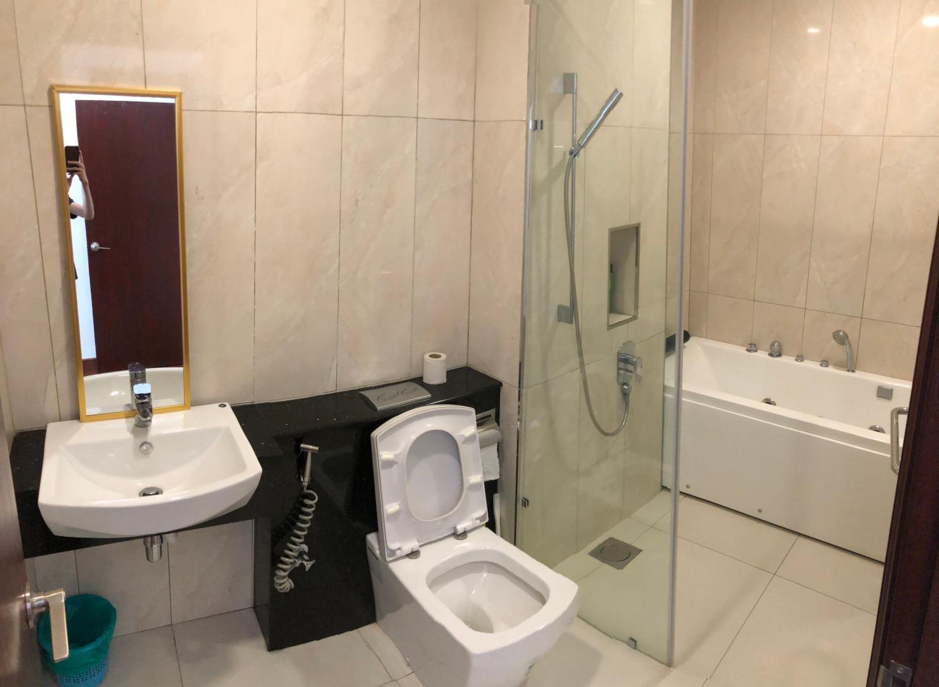 Paragon Suite Homestay by Antlerzone