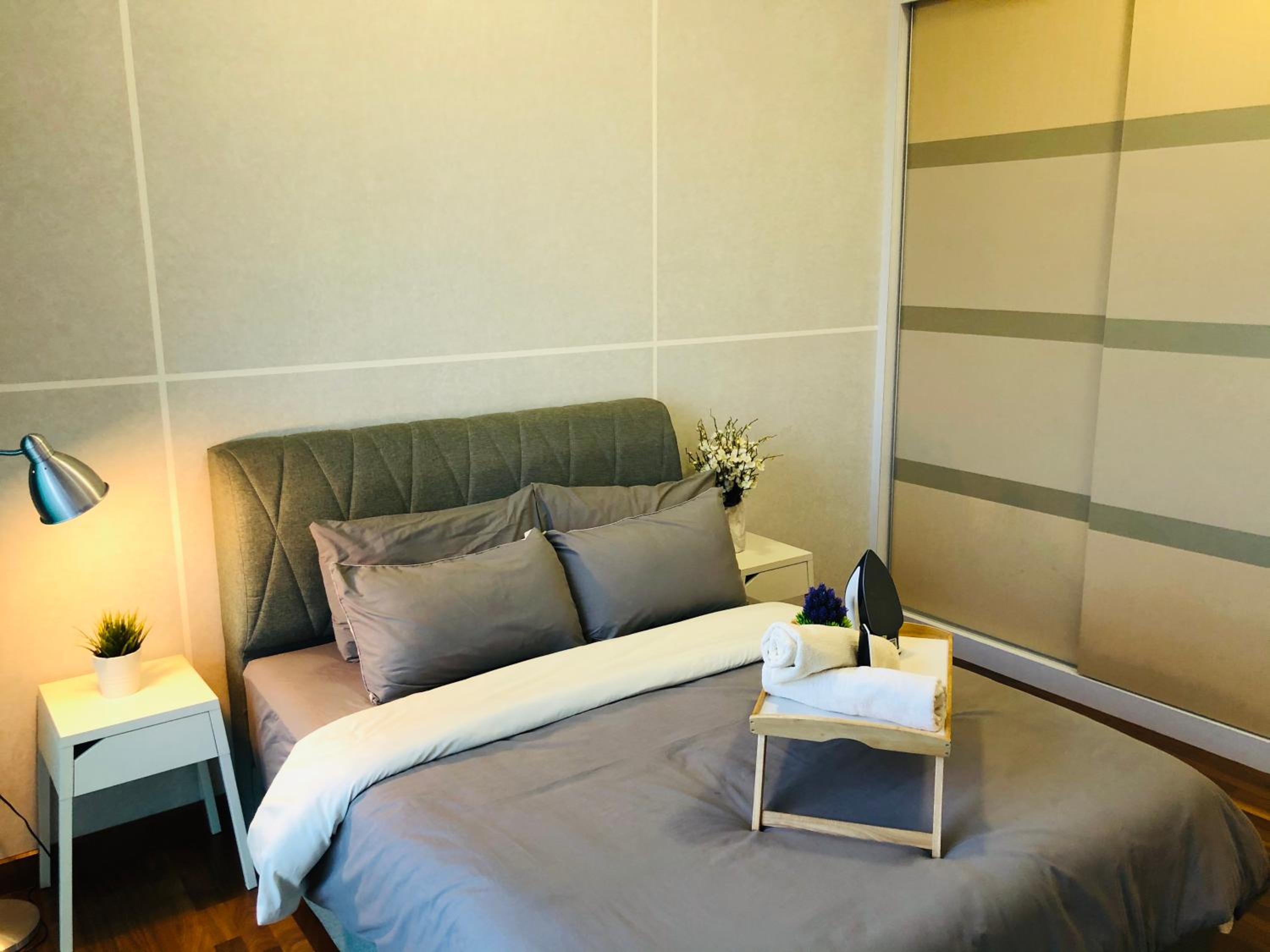 Paragon Suite Homestay by Antlerzone