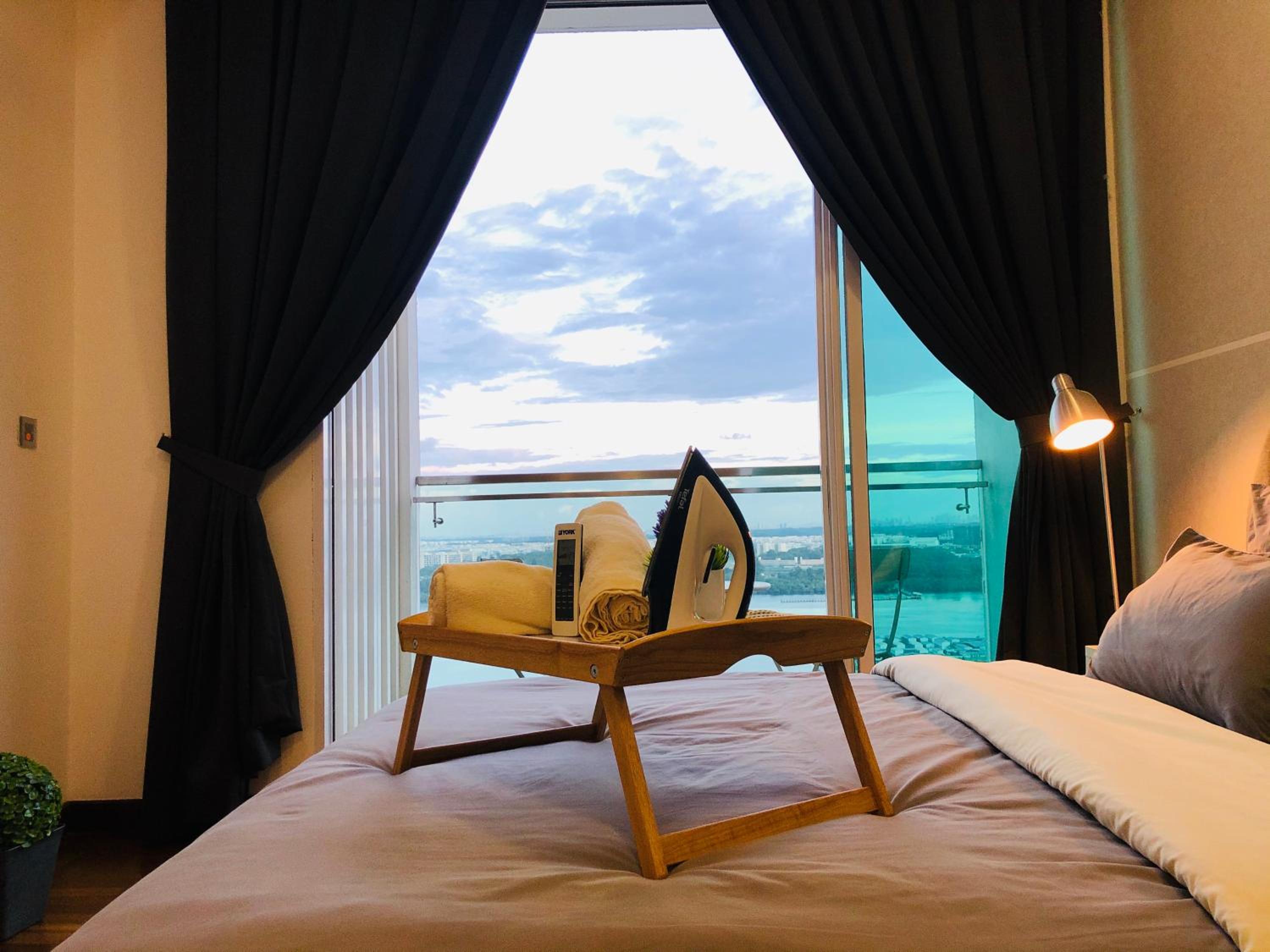 Paragon Suite Homestay by Antlerzone