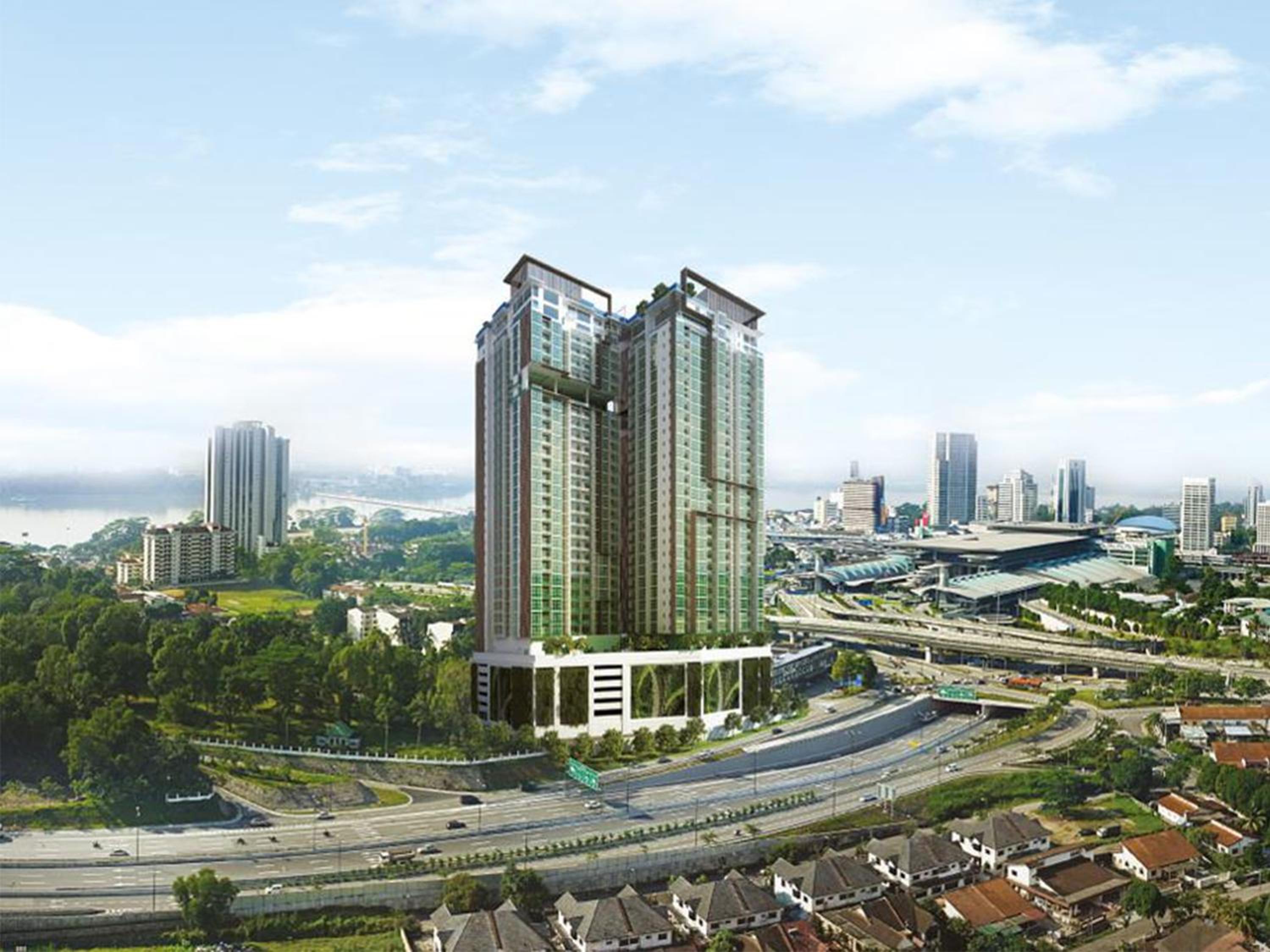 Paragon Suite Homestay by Antlerzone