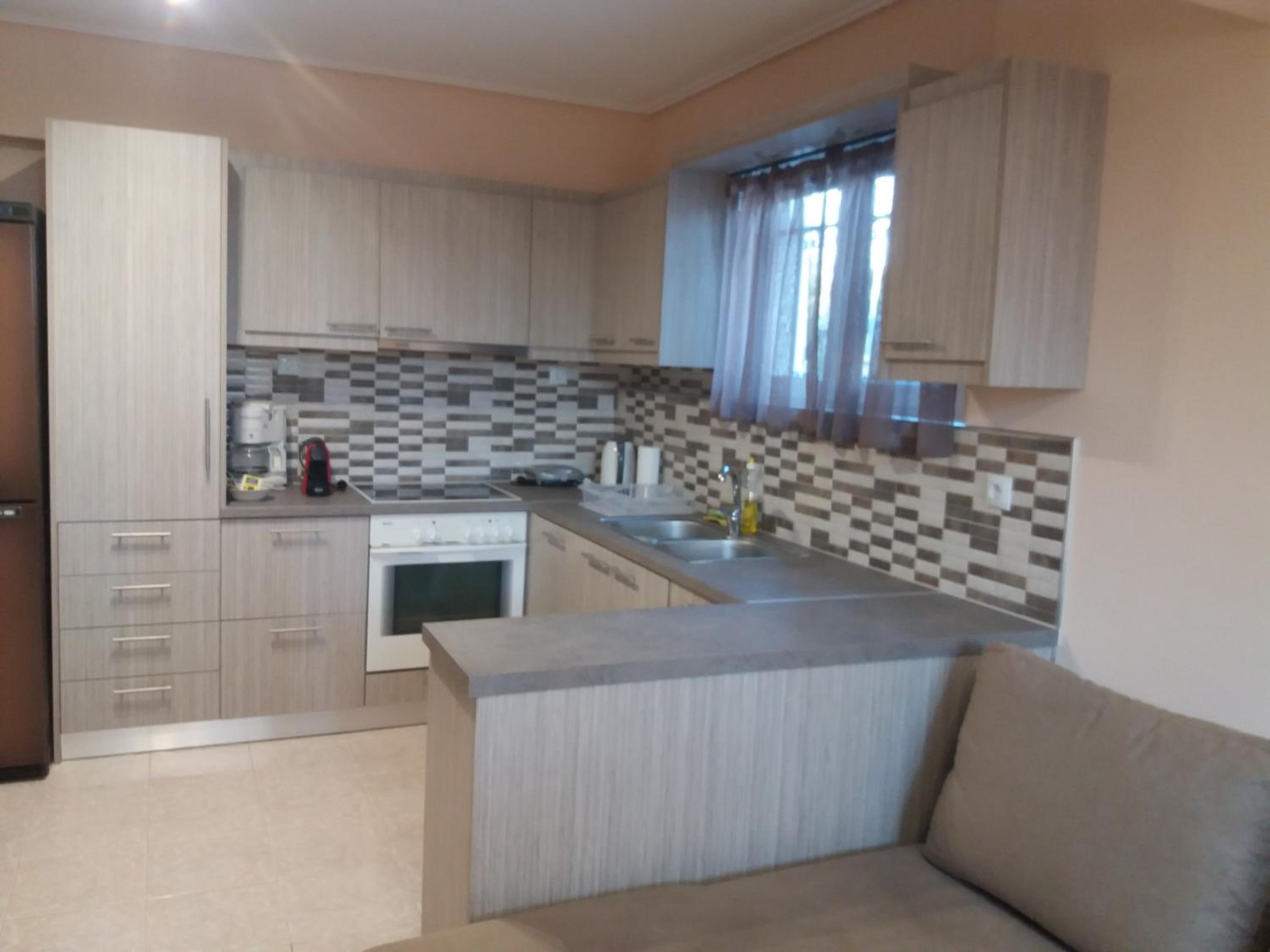 Vaso's country house near the beach and airport view 5