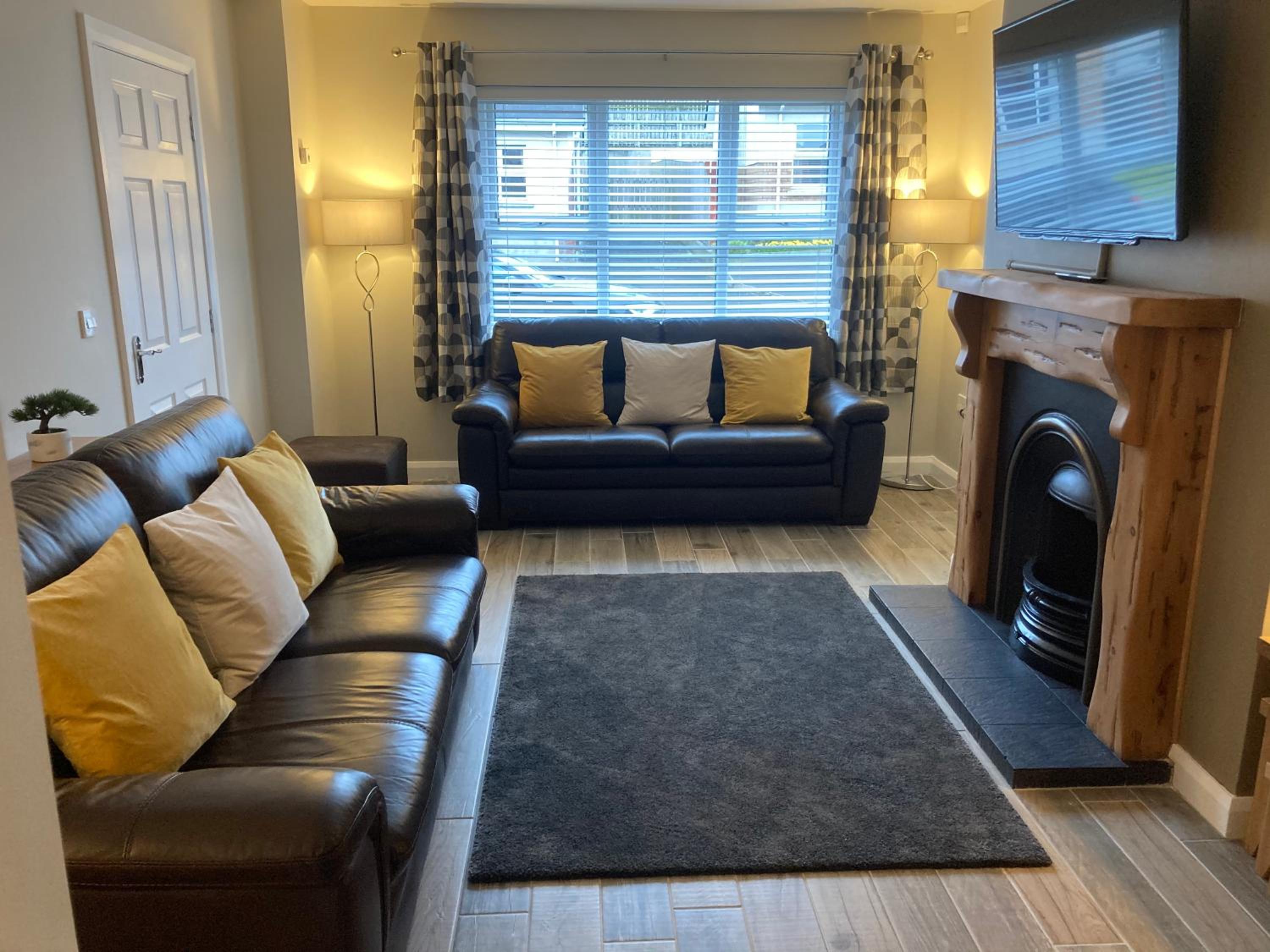 Hopefield Premium Holiday Home Portrush Sleeps 10 4 bedrooms view 5