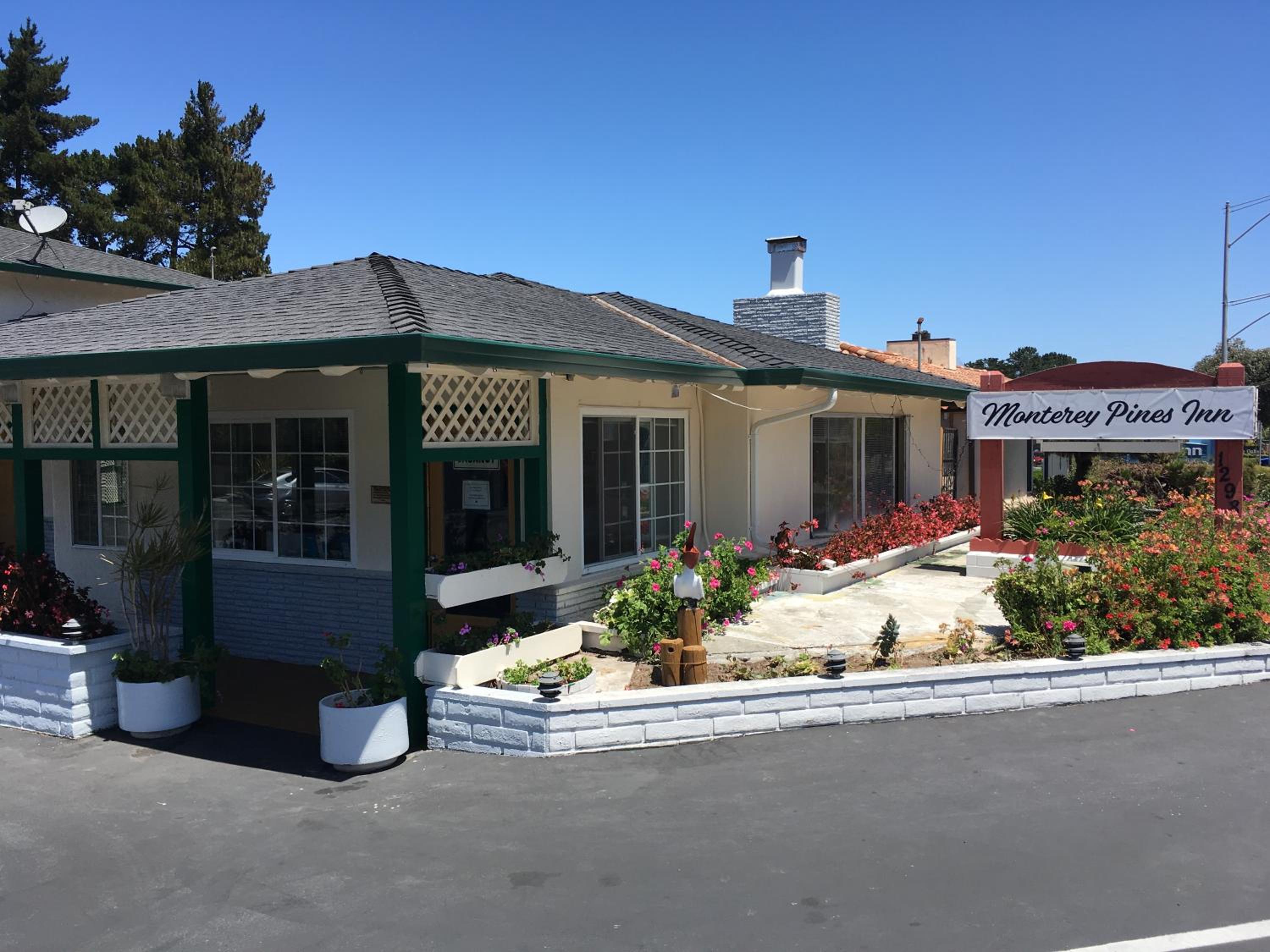 Monterey Pines Inn view 4