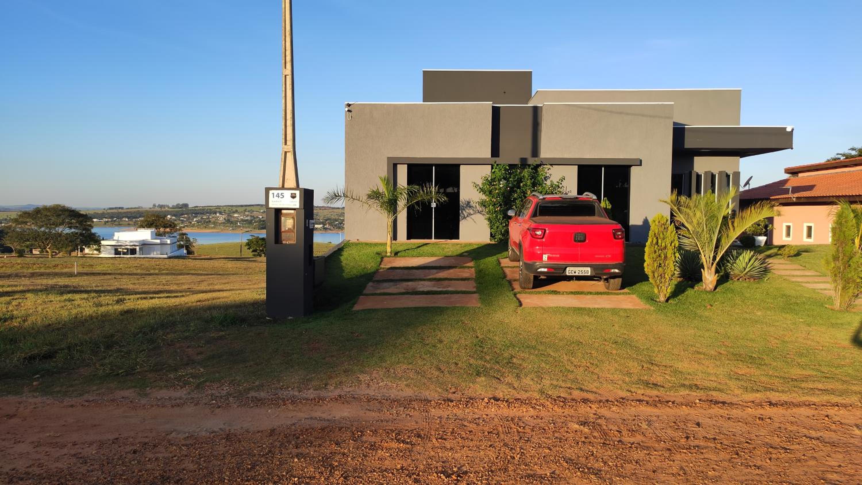 Minha Casa na Represa Riviera Santa Cristina II