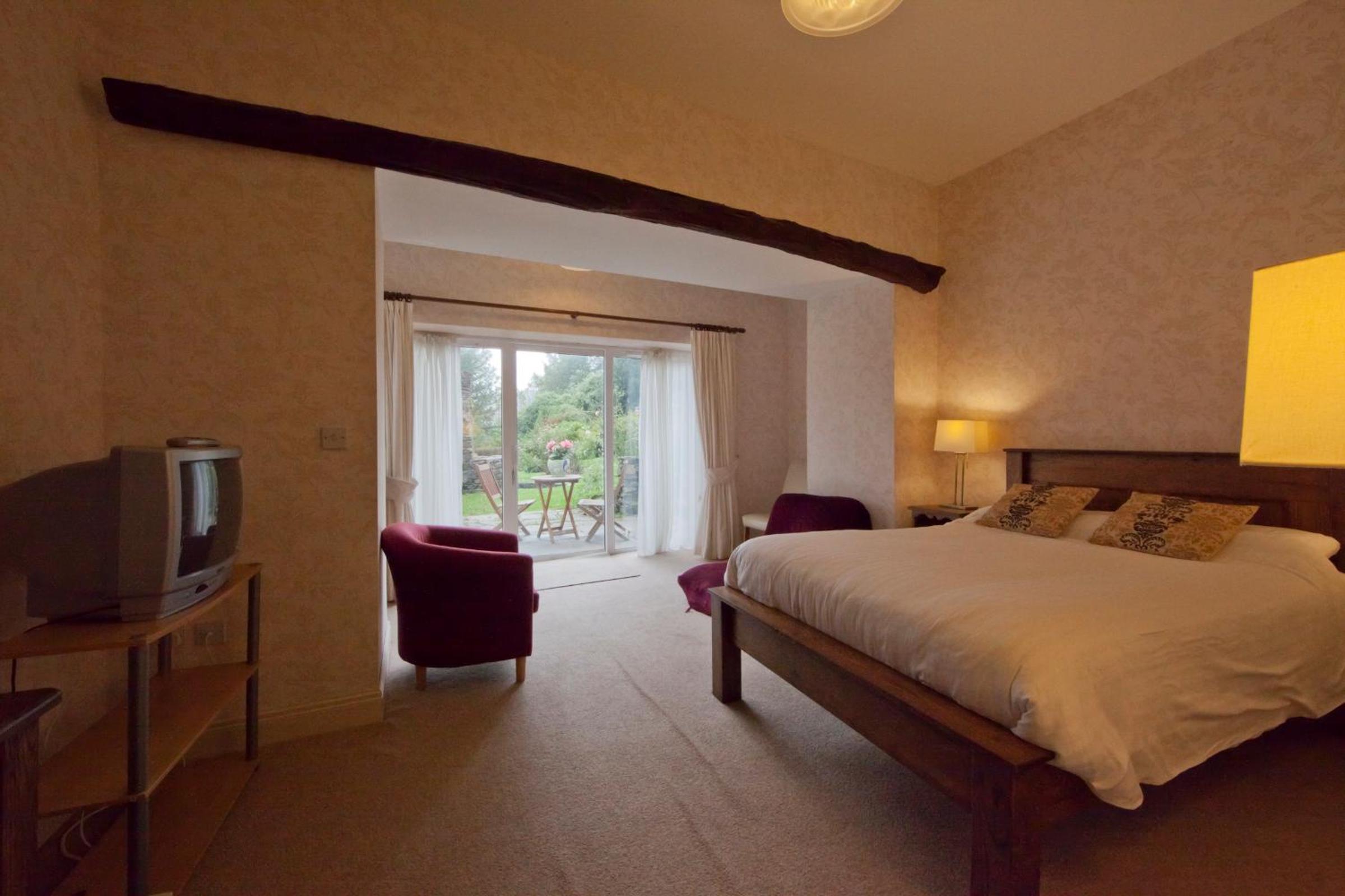Woodhill House view 4