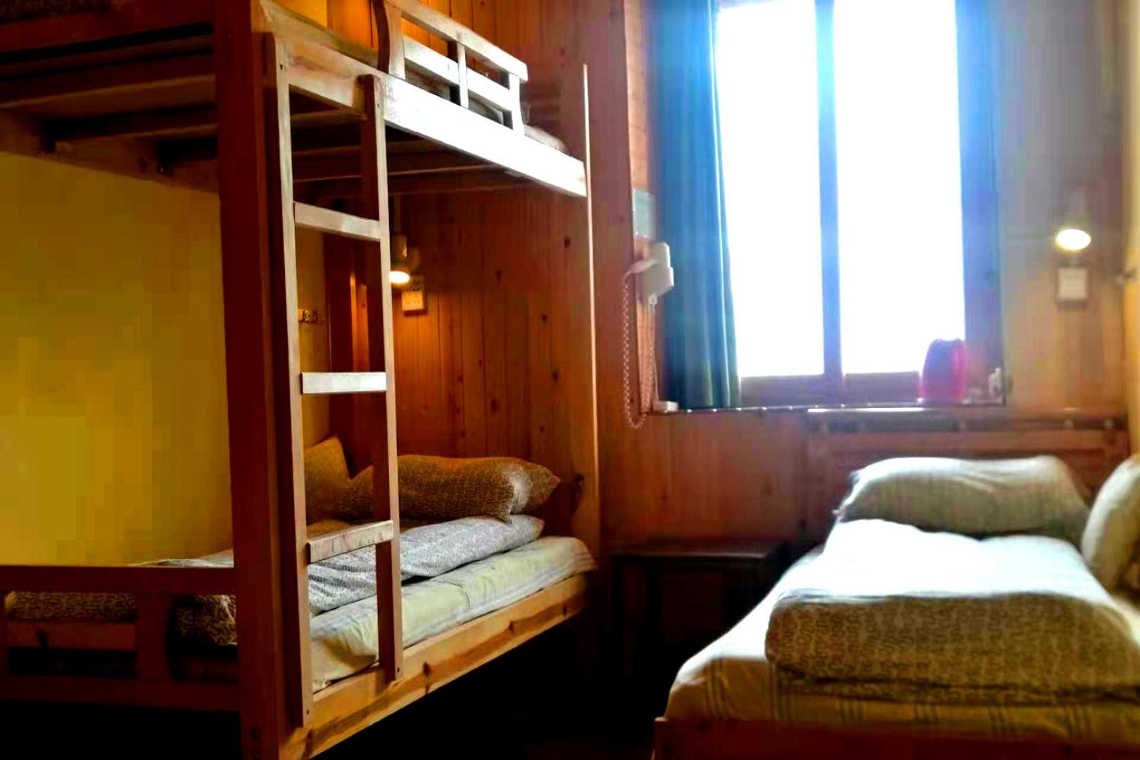 Shangri-La Lao Shay Youth Hostel