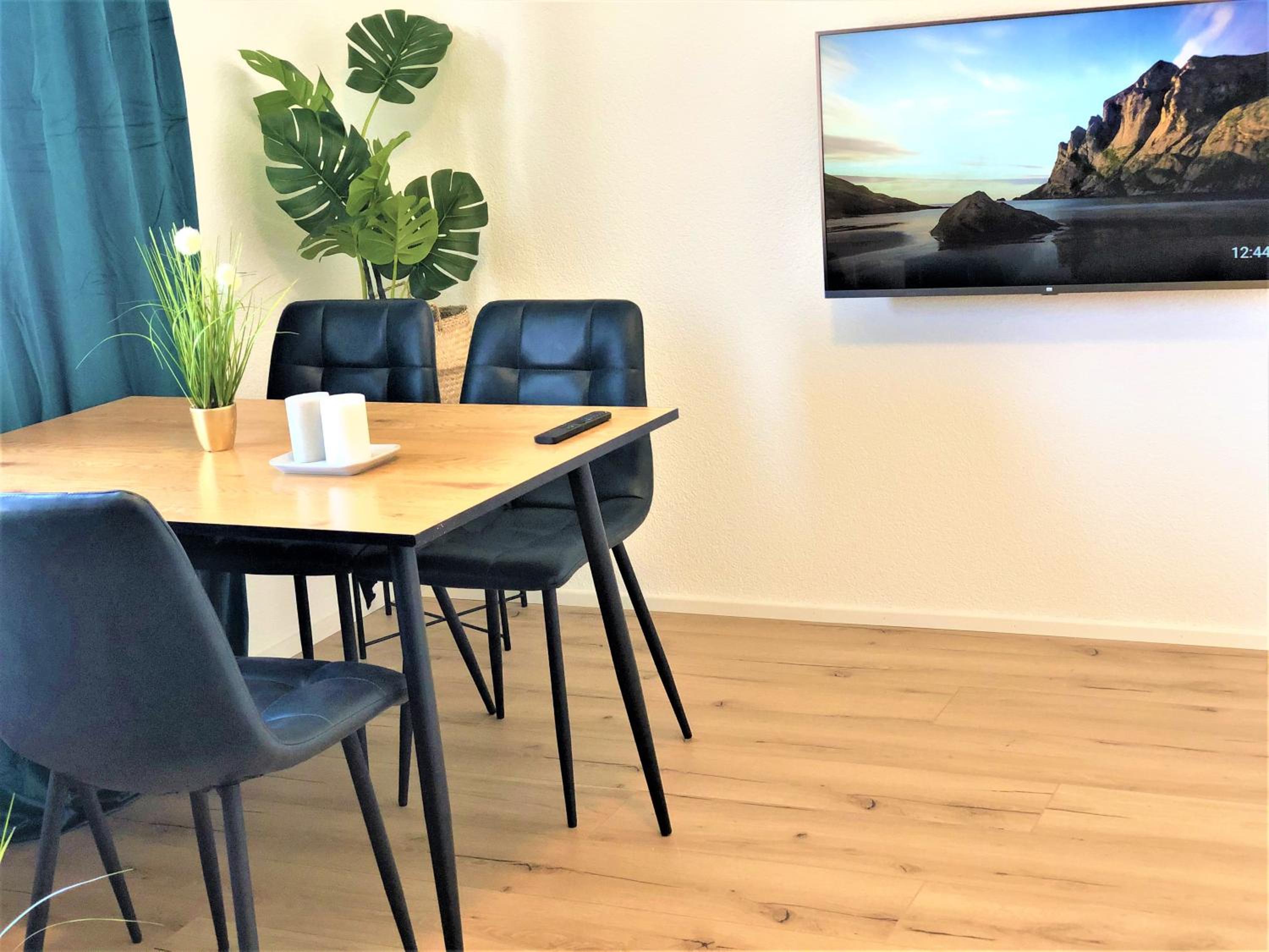 3Rooms Central-Modern- The Alps by Lakescape FeWos