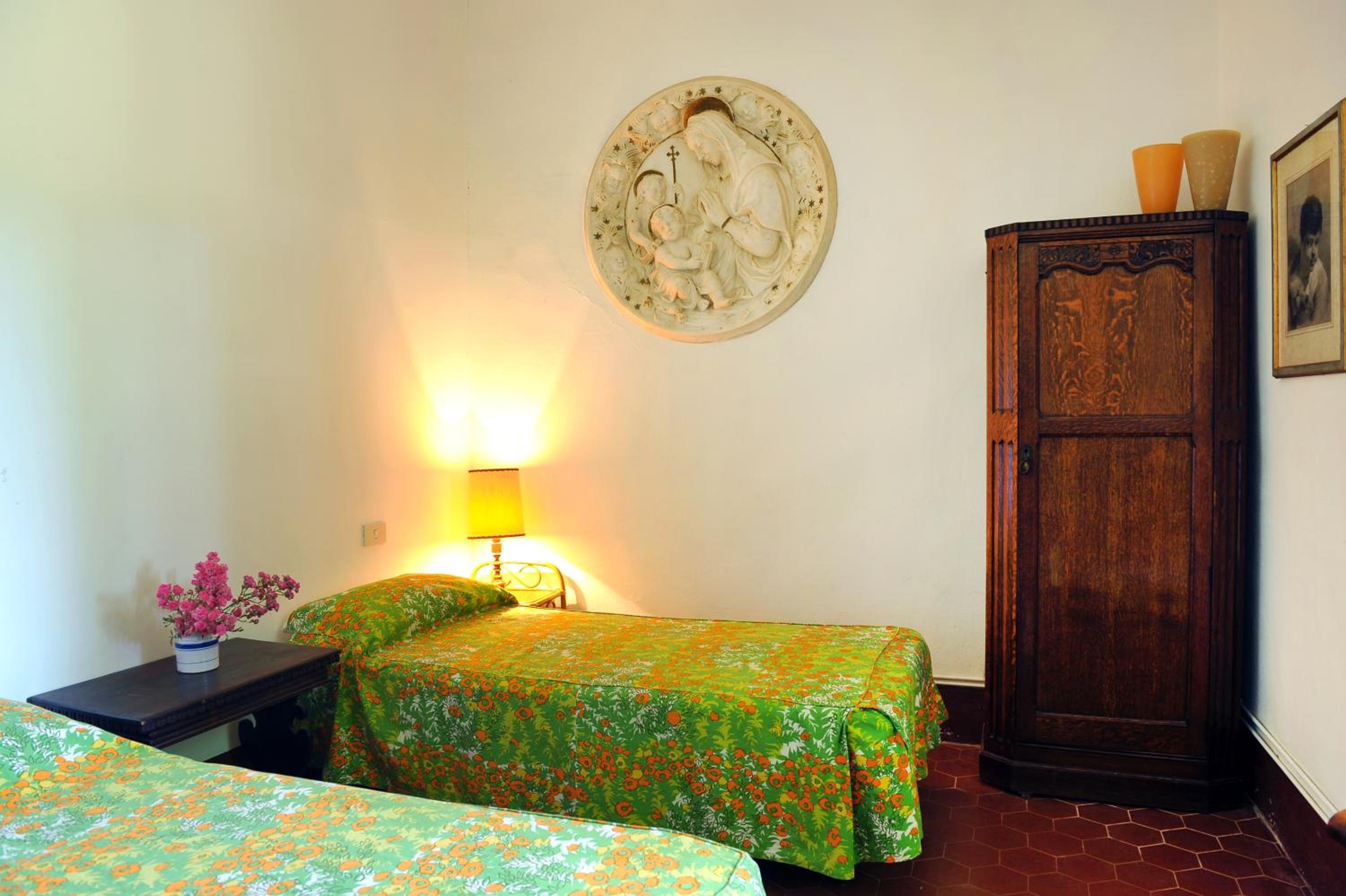 La Villa di Caiano view 3