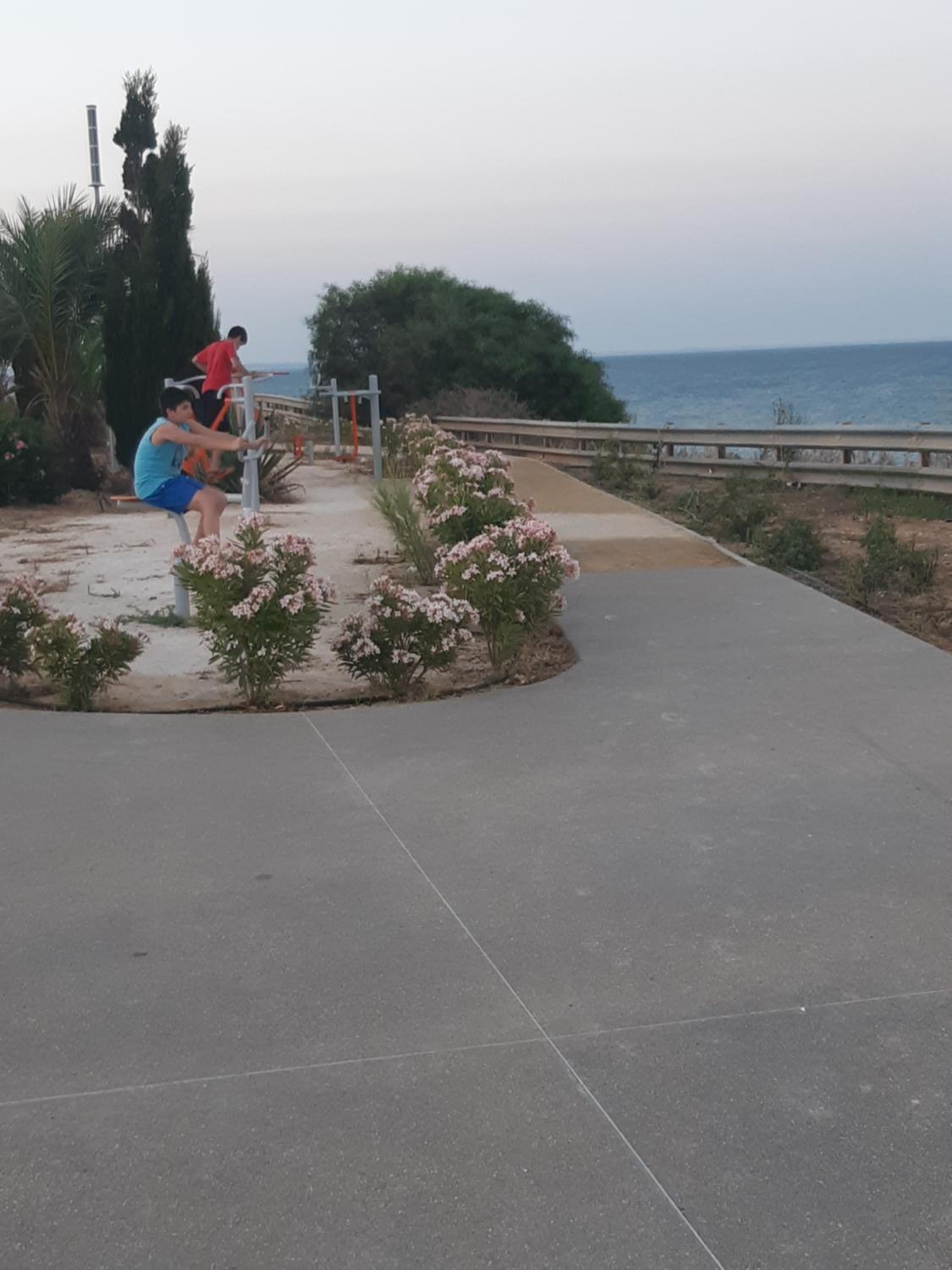 House Near The Beach (Militsa & Aggeliki)
