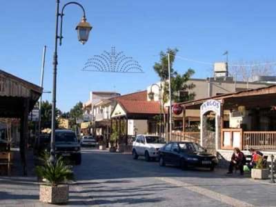 House Near The Beach (Militsa & Aggeliki)