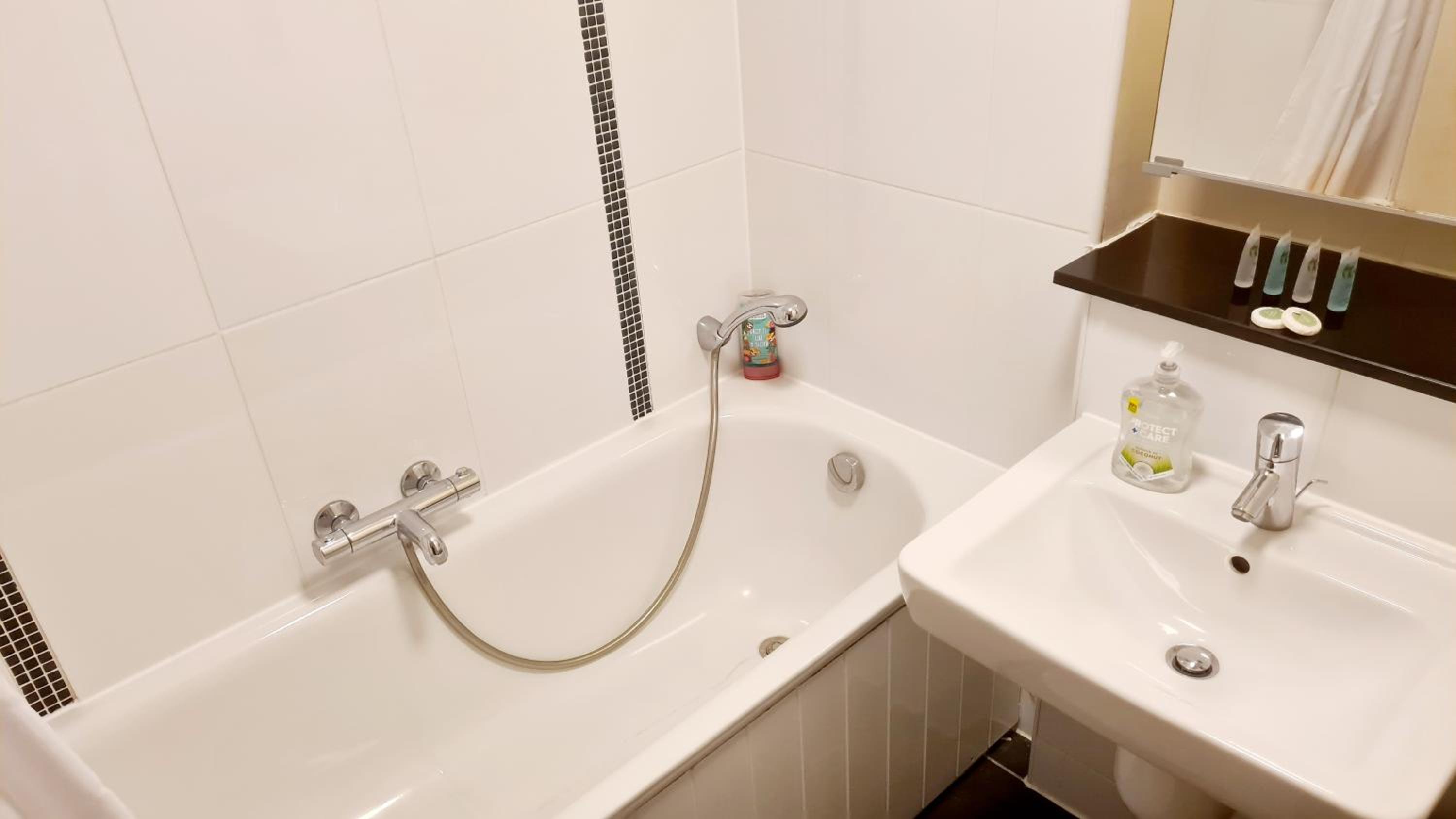 Photo 16