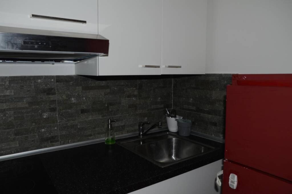 "Little Sicilian Home"-room with a private bathroom & kitchen -fridge - and shared a beautiful terrace on Hostel Taormina Center photo 5