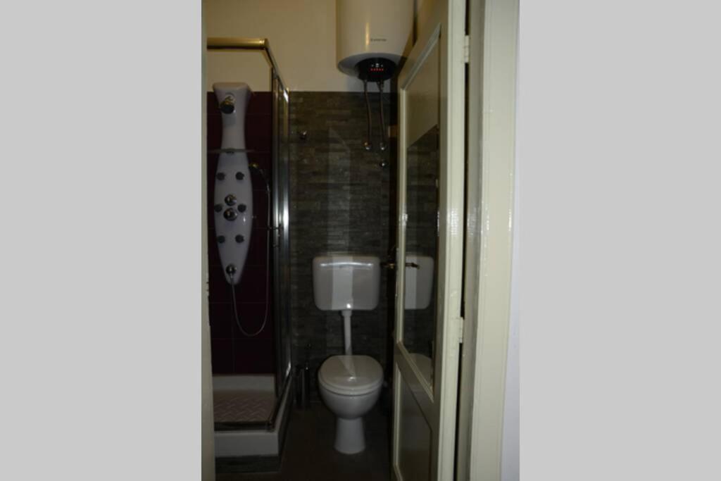 "Little Sicilian Home"-room with a private bathroom & kitchen -fridge - and shared a beautiful terrace on Hostel Taormina Center photo 4