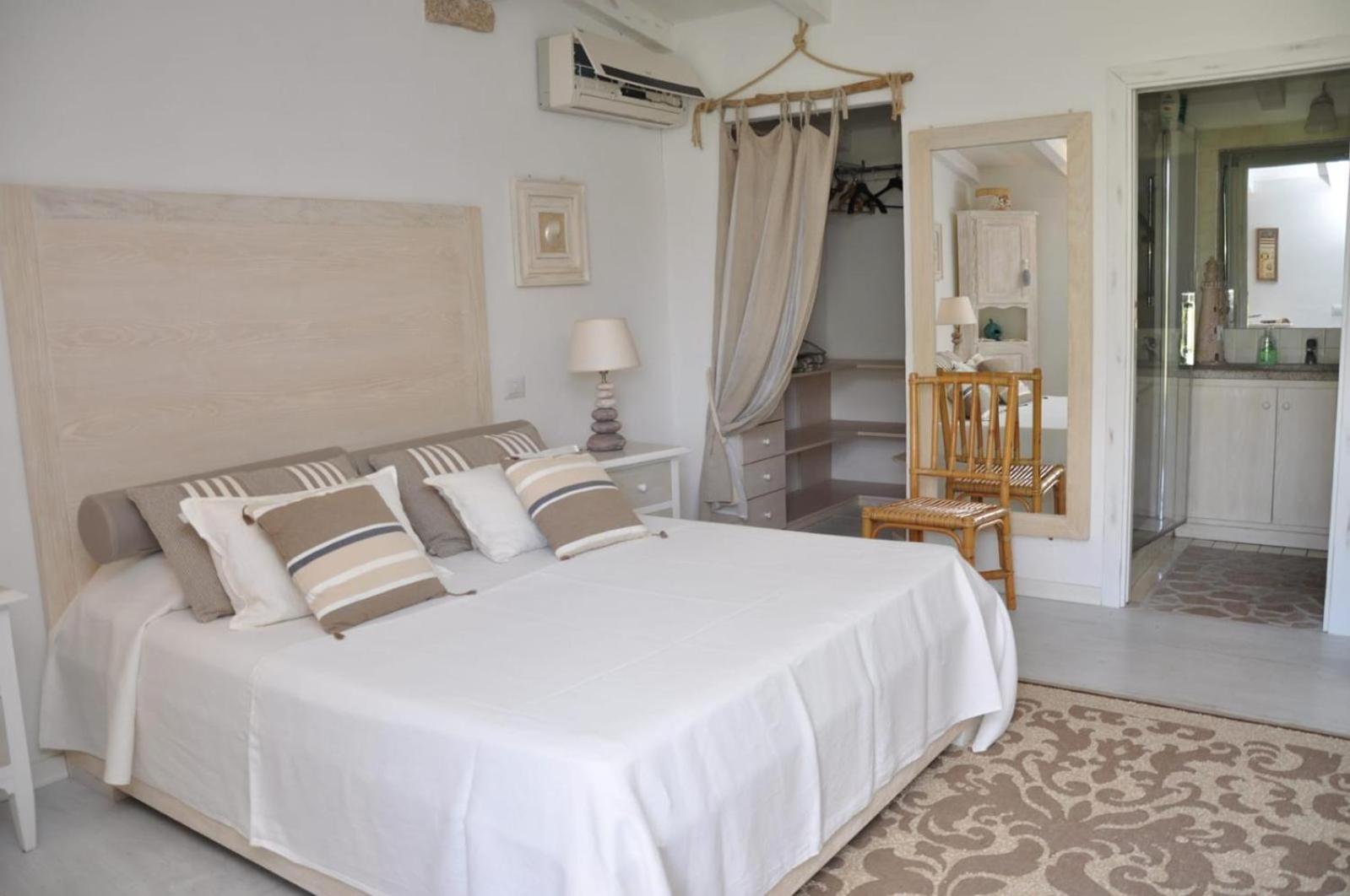 Luxury Villa Porto Rotondo with private pool by Varental view 5