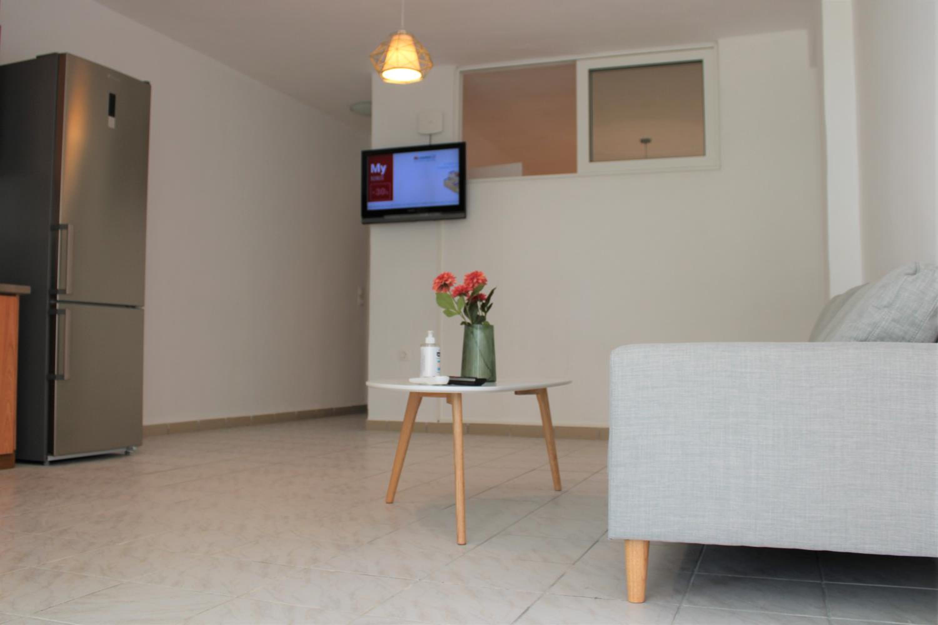 Kalamaki Plaza Apartments