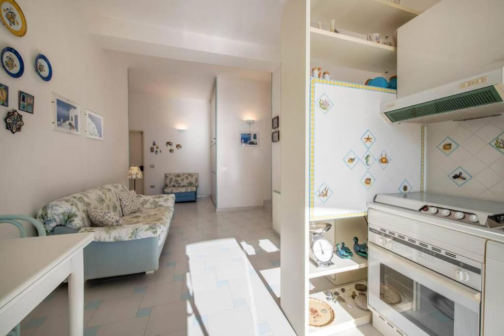 La Casa del Mare en Nerano — kitchen