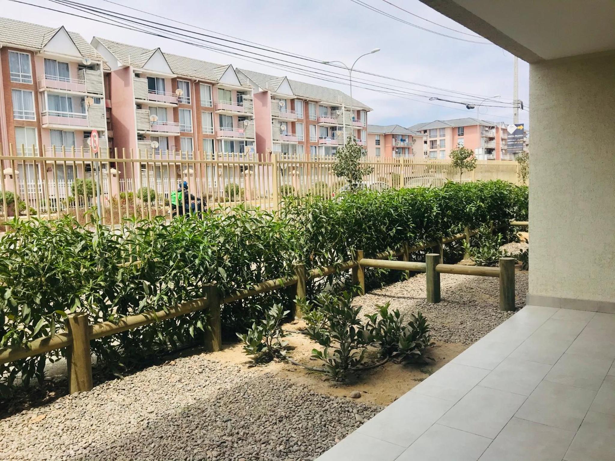Entremar y piscina en La Serena