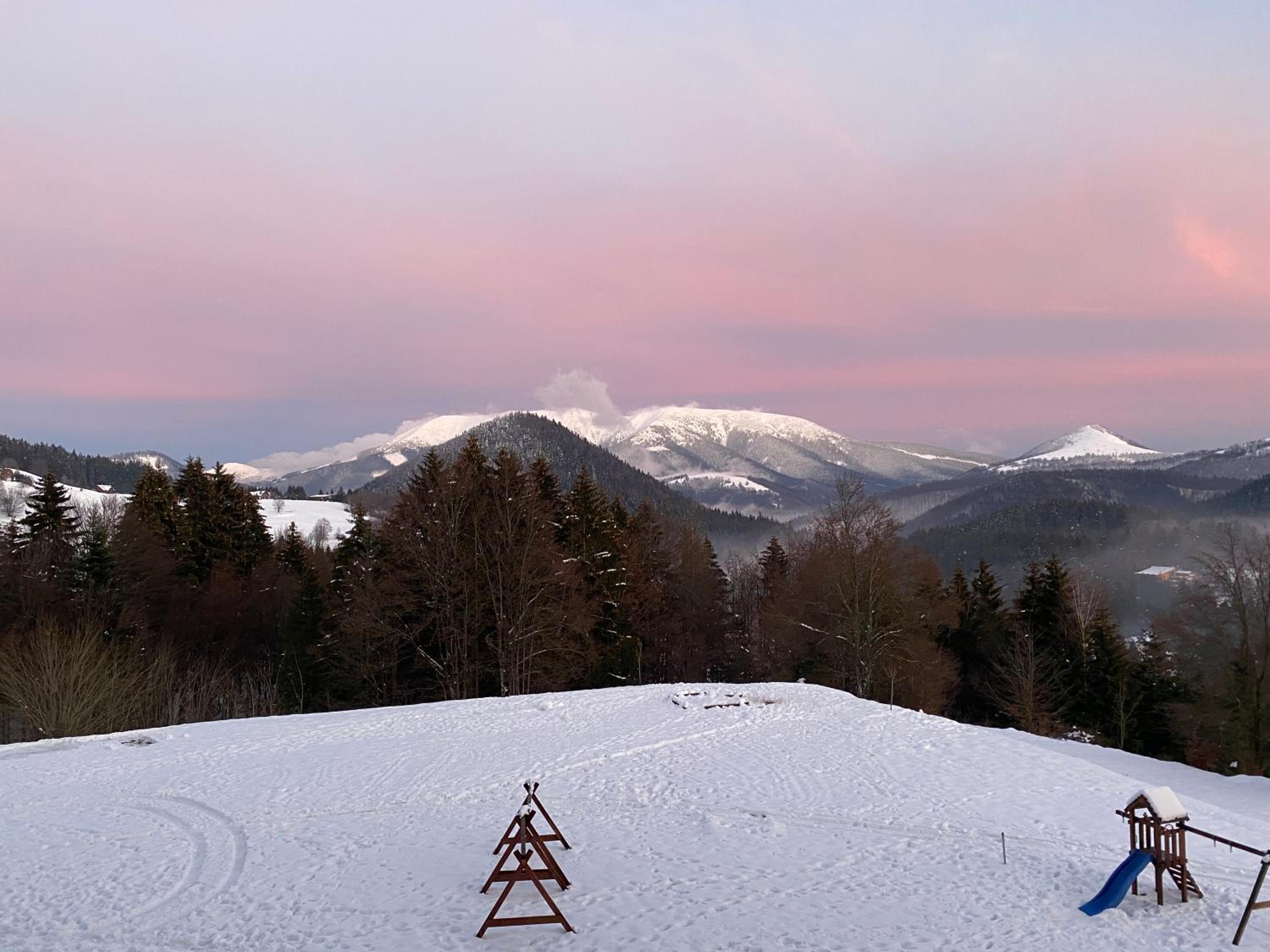 Ski IN-OUT Apartmán Donovaly view 3