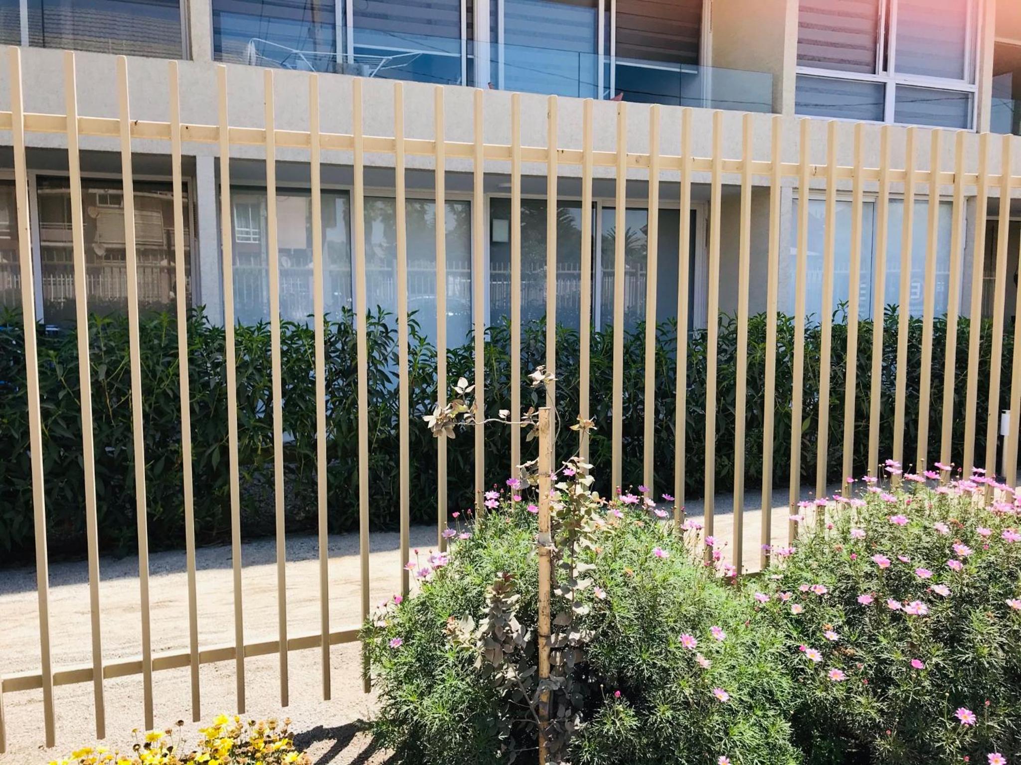 Entremar y piscina en La Serena