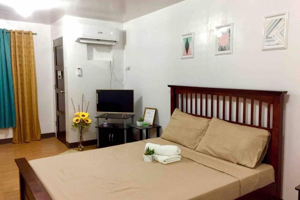AFFORDABLE BUDGET FRIENDLY STUDIO UNIT view 2