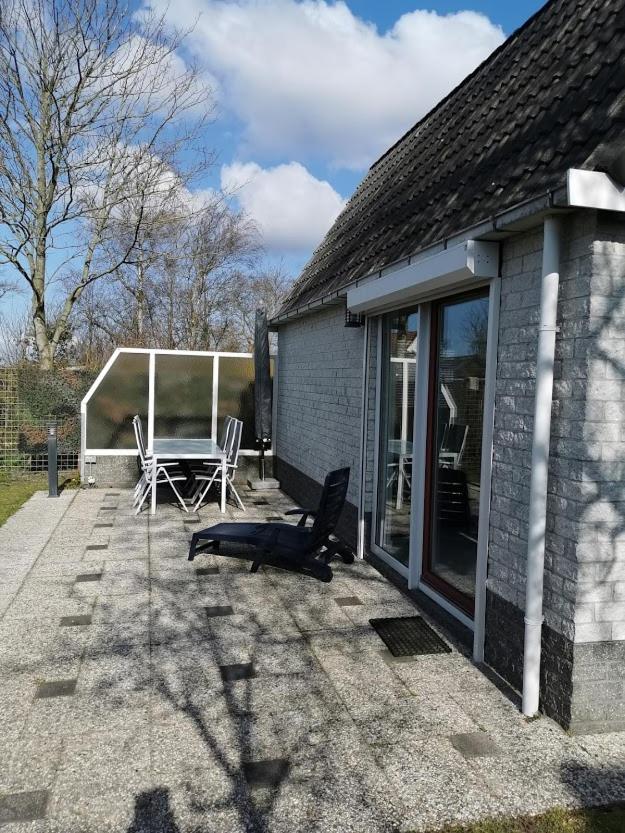 Huisje aan de kust view 4